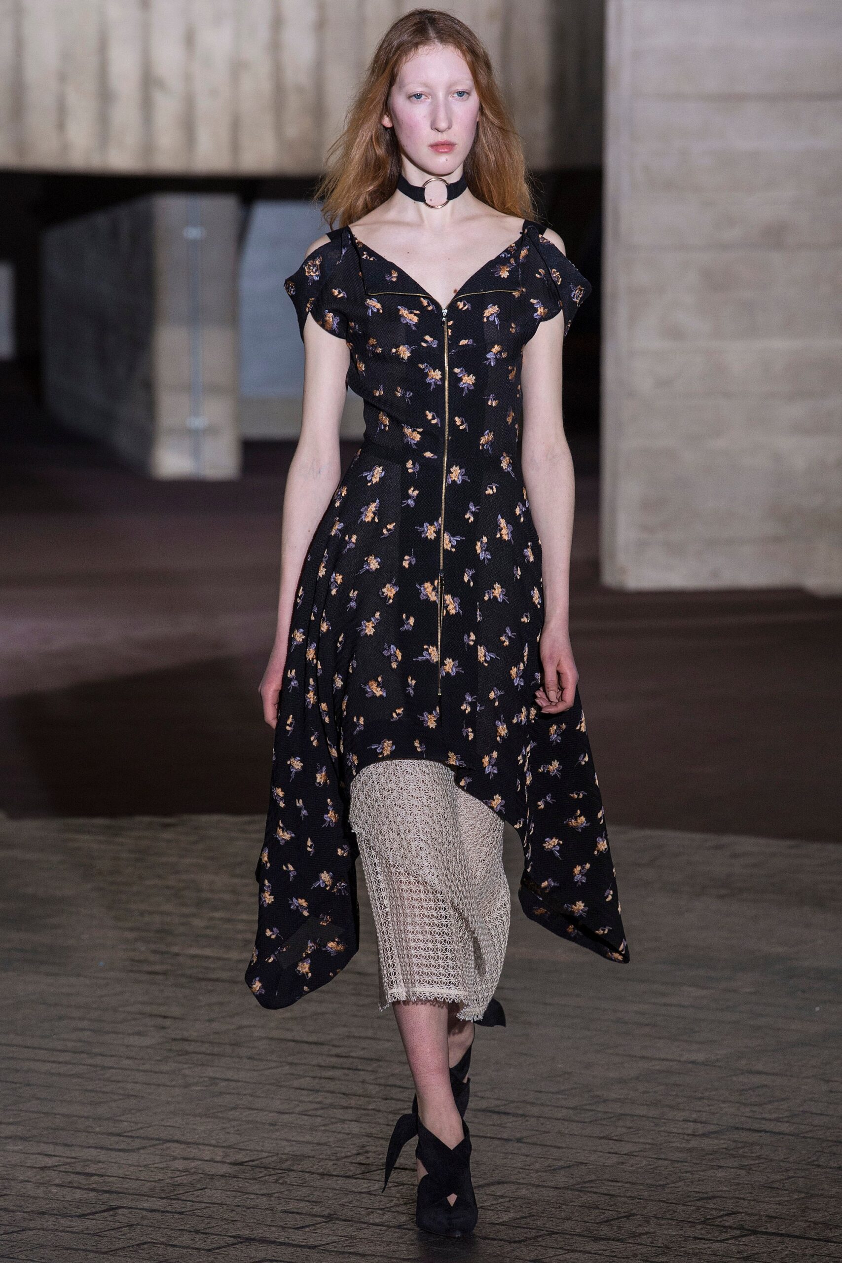 Roland Mouret F/W 17 Look 22
