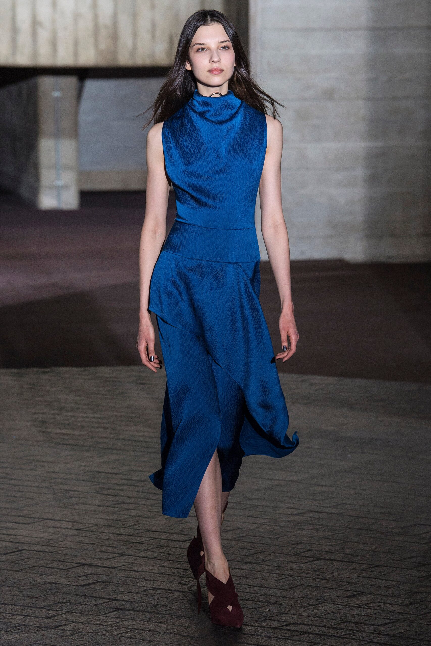 Roland Mouret F/W 17 Look 26