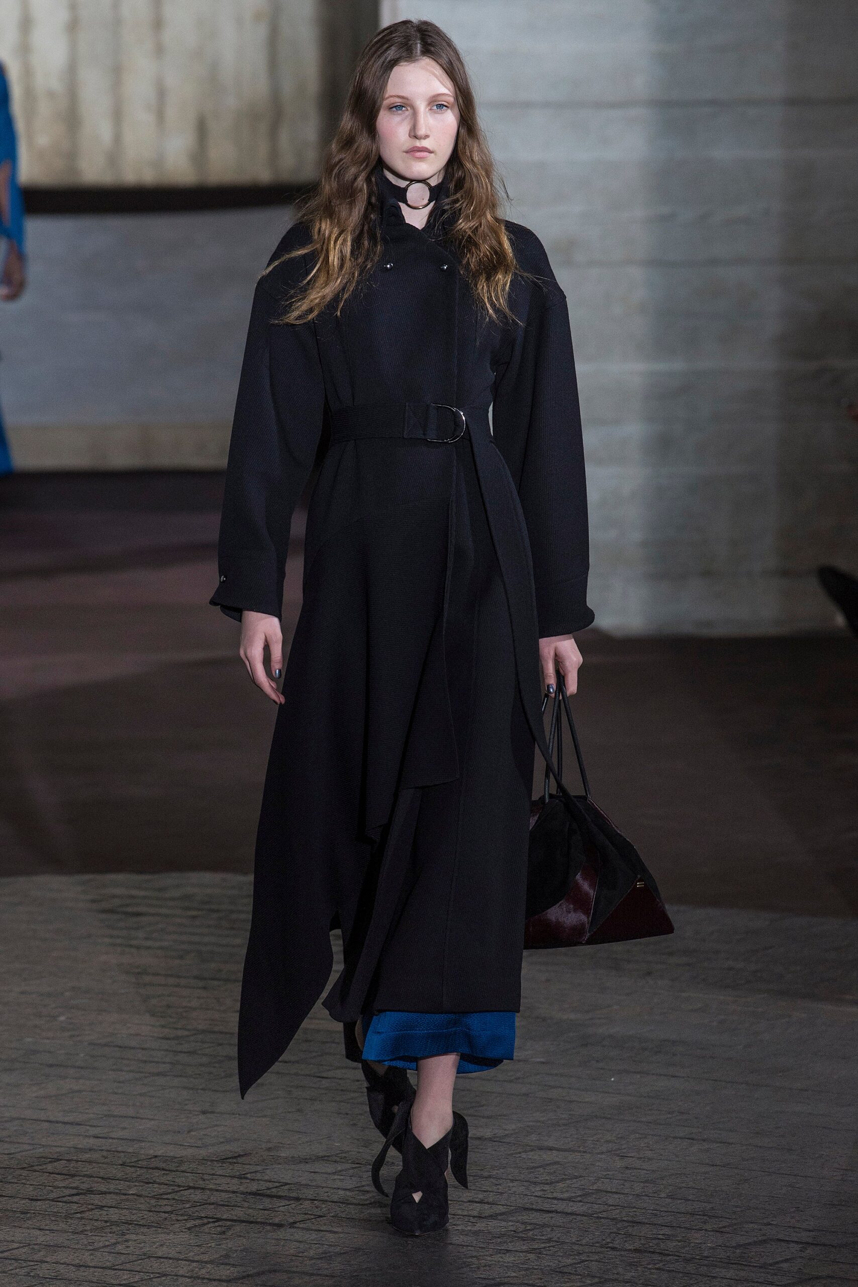 Roland Mouret F/W 17 Look 27