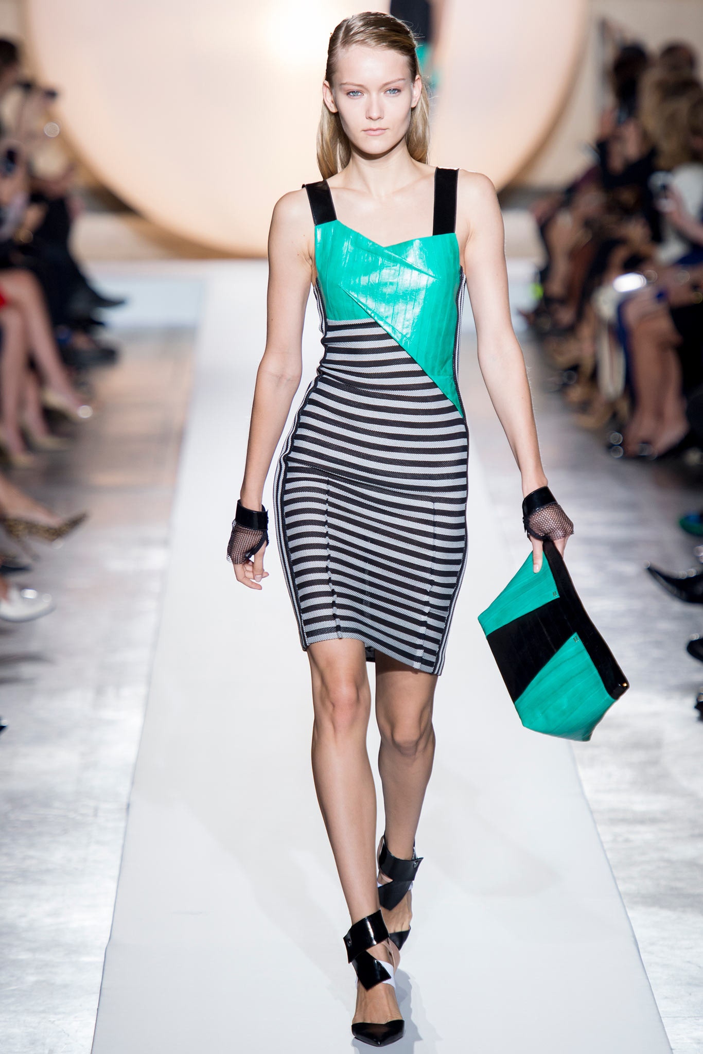 Roland Mouret S/S 14 Look 4