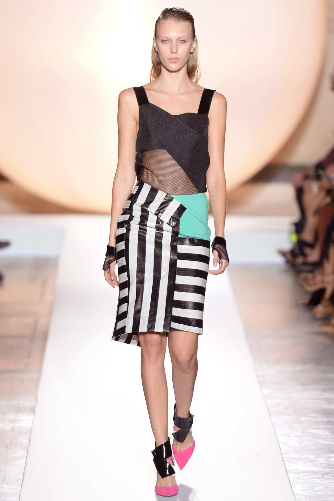 Roland Mouret S/S 14 Look 5