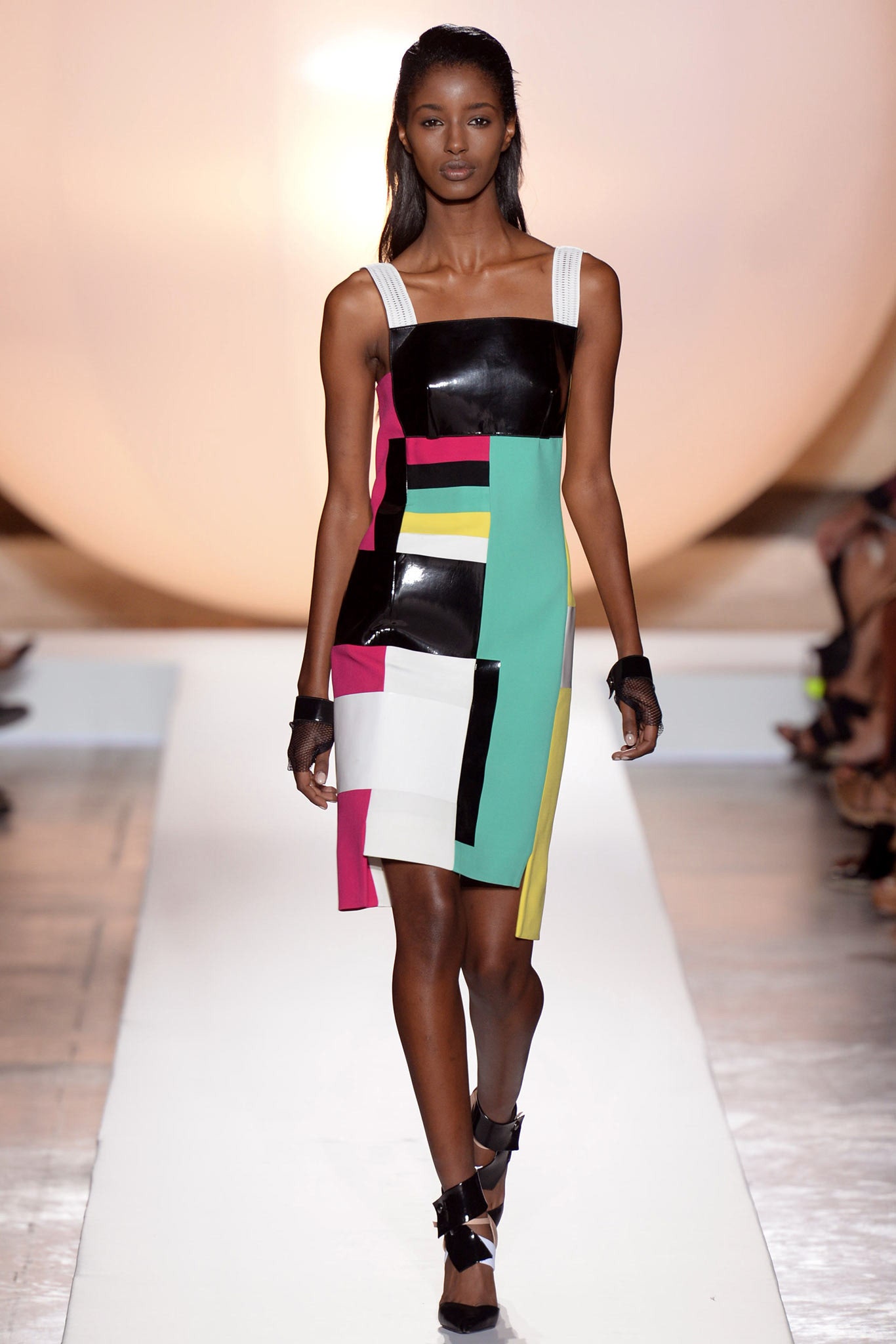 Roland Mouret S/S 14 Look 12