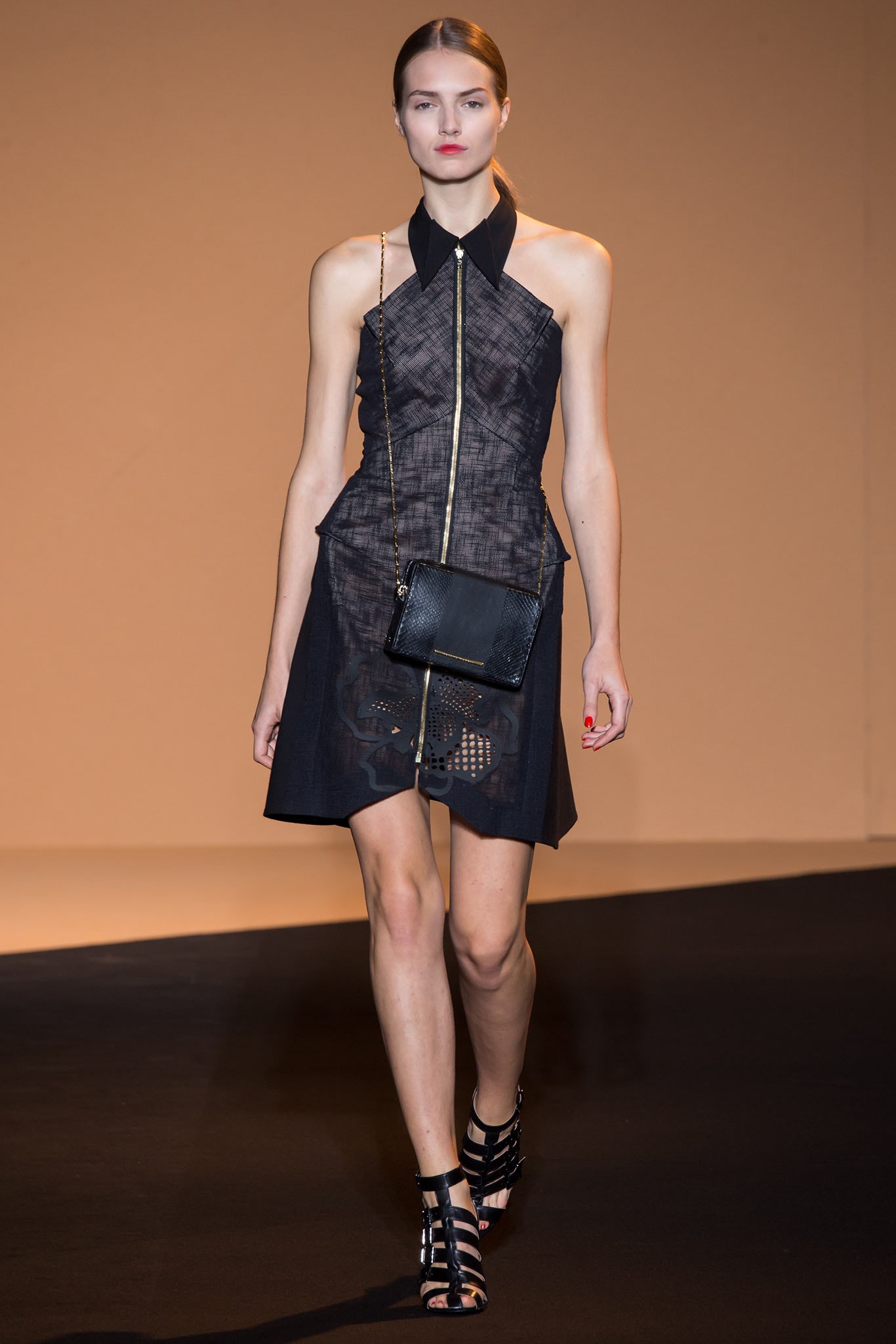 Roland Mouret S/S 15 Look 10