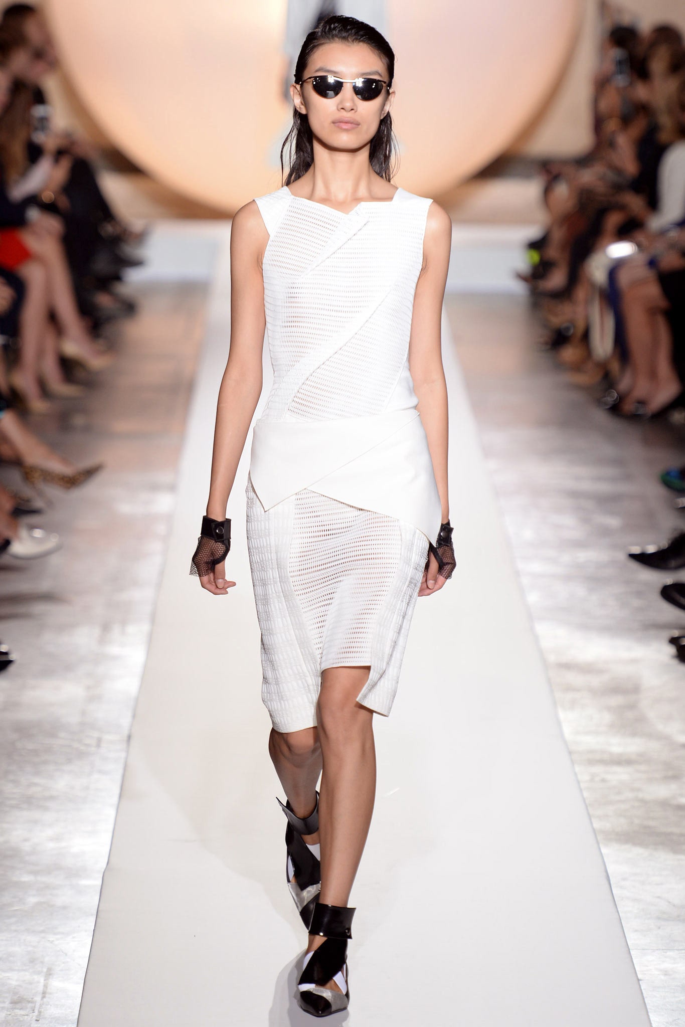 Roland Mouret S/S 14 Look 14
