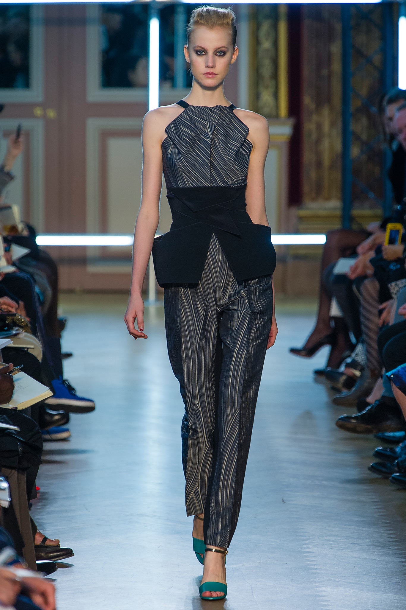 Roland Mouret S/S 13 Look 13