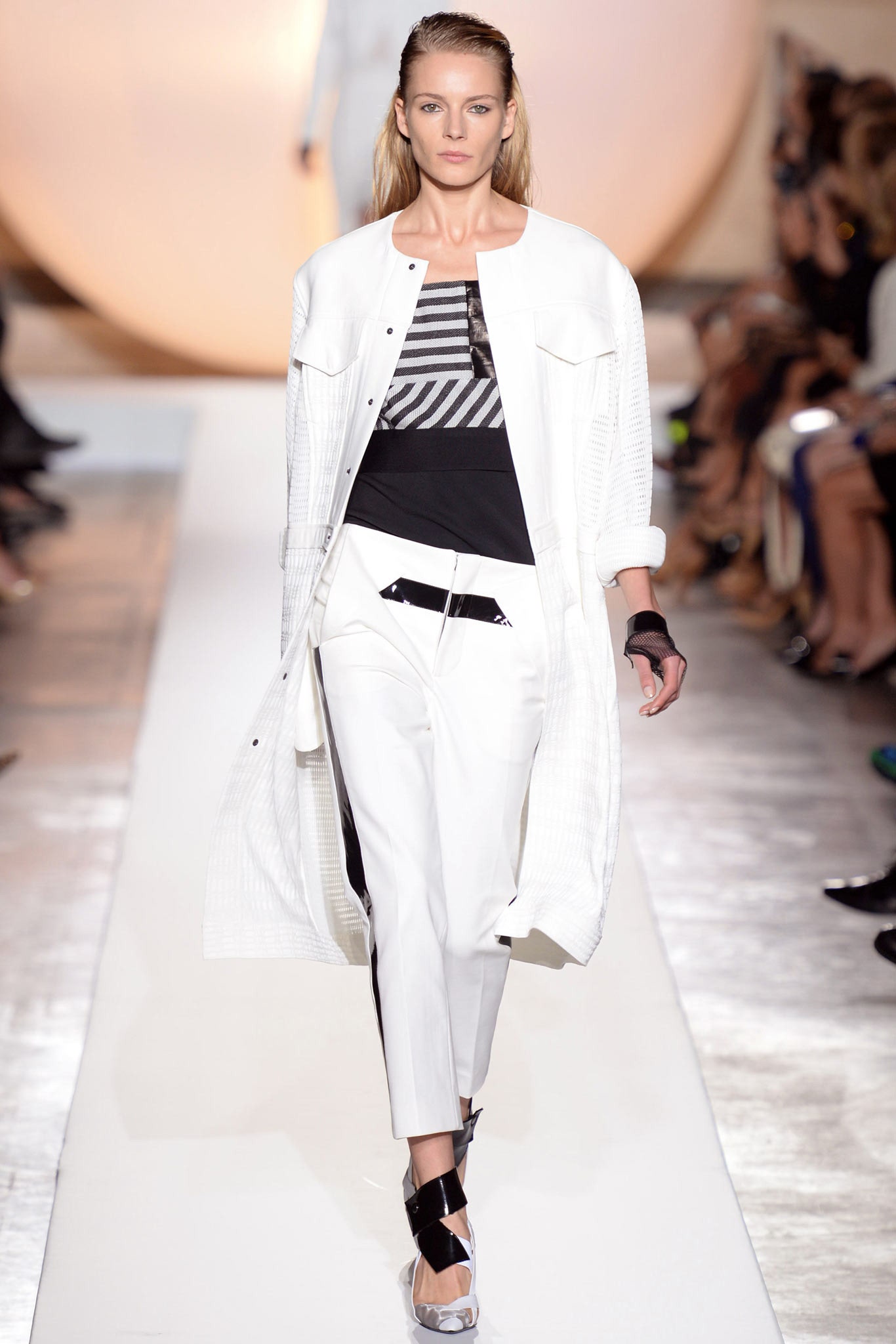 Roland Mouret S/S 14 Look 15