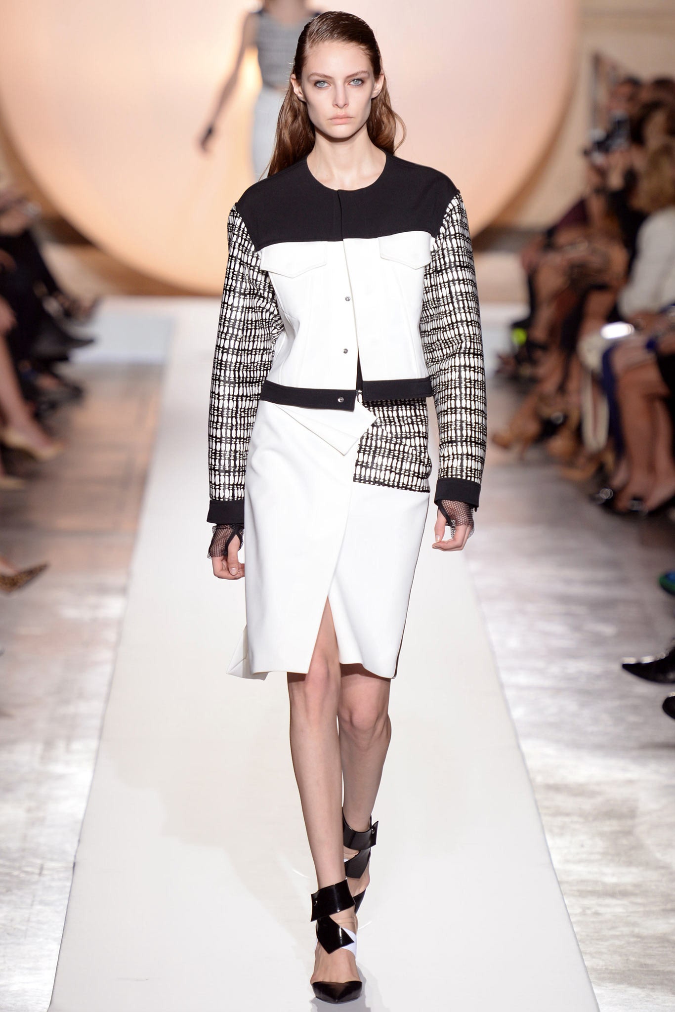 Roland Mouret S/S 14 Look 18