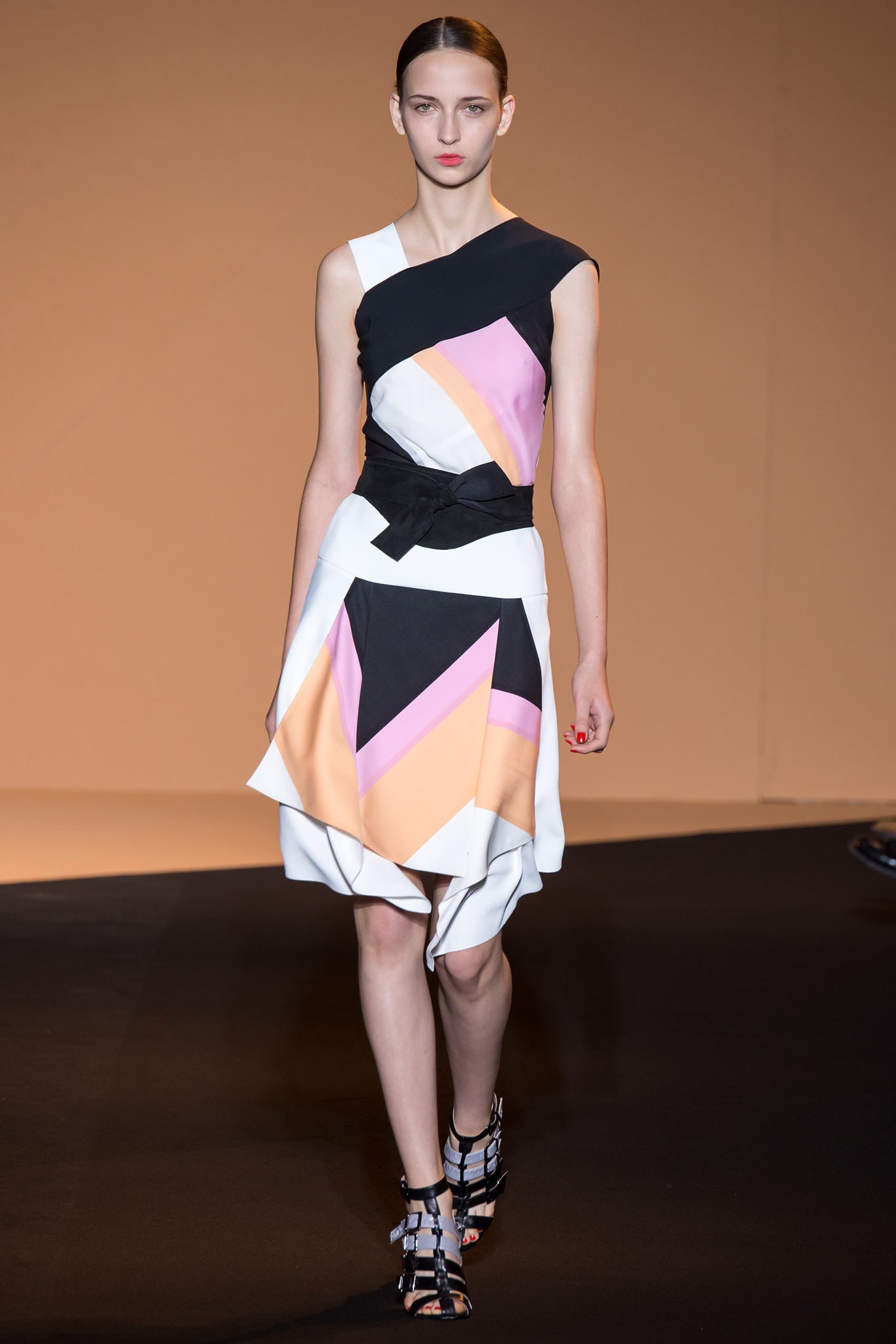 Roland Mouret S/S 15 Look 18