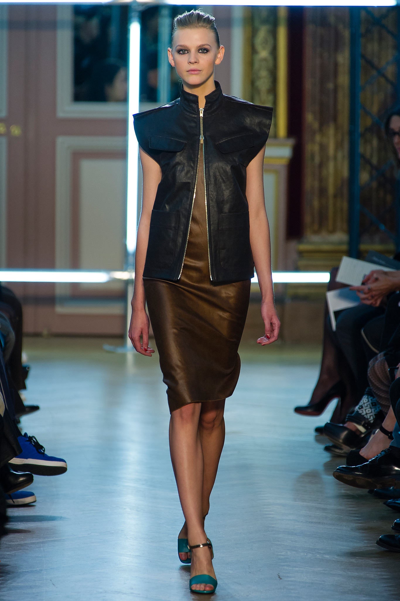 Roland Mouret S/S 13 Look 23