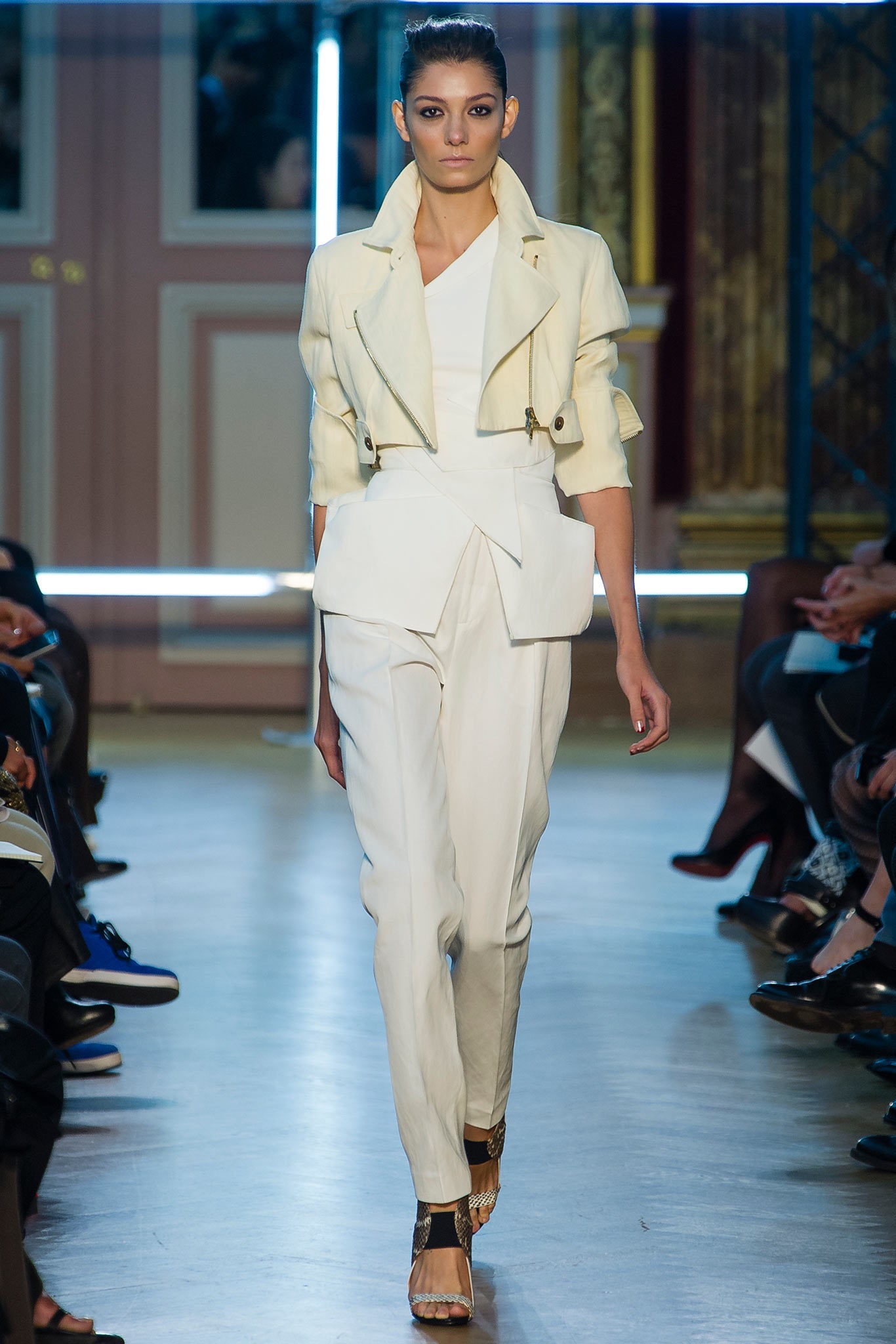 Roland Mouret S/S 13 Look 26