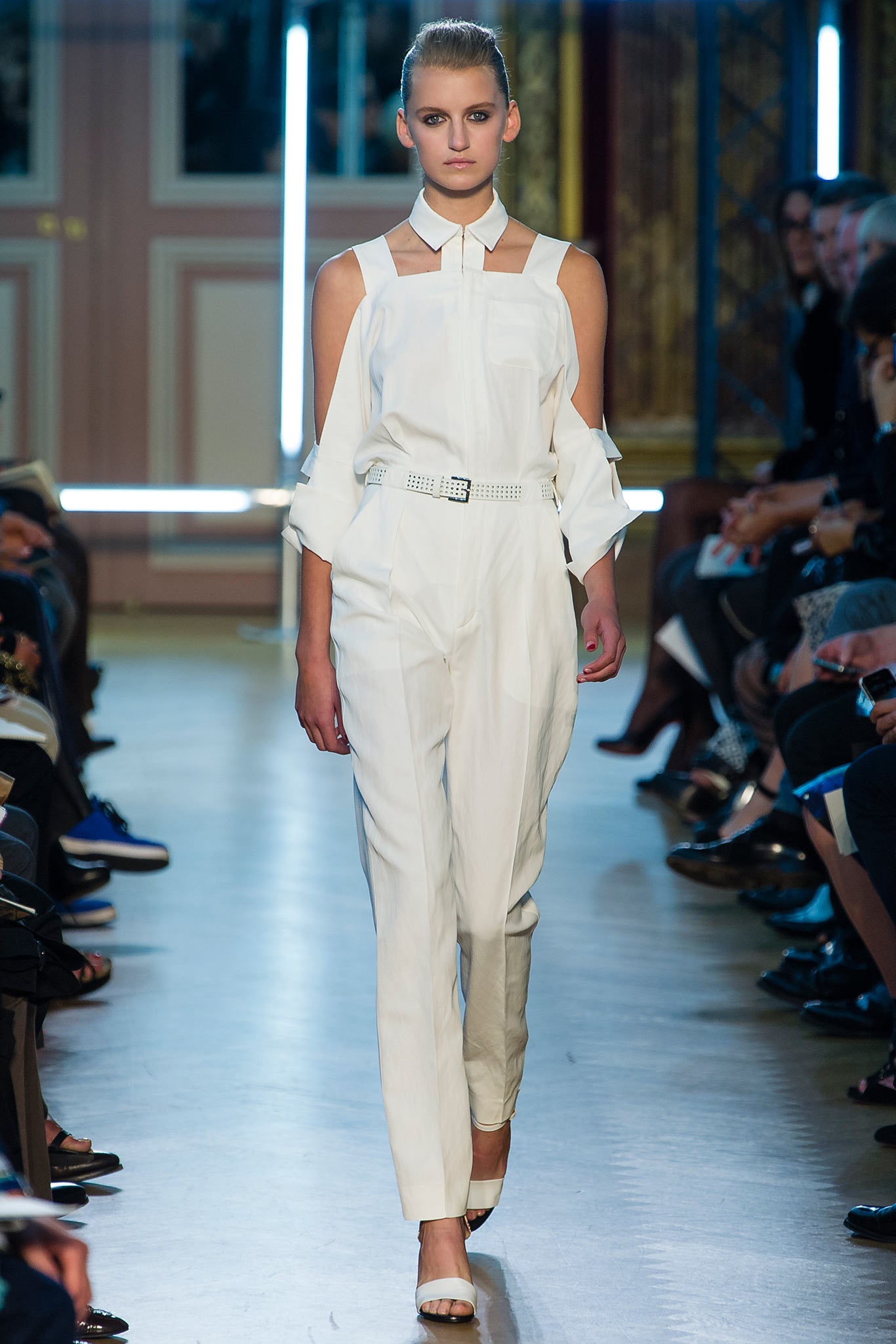 Roland Mouret S/S 13 Look 28