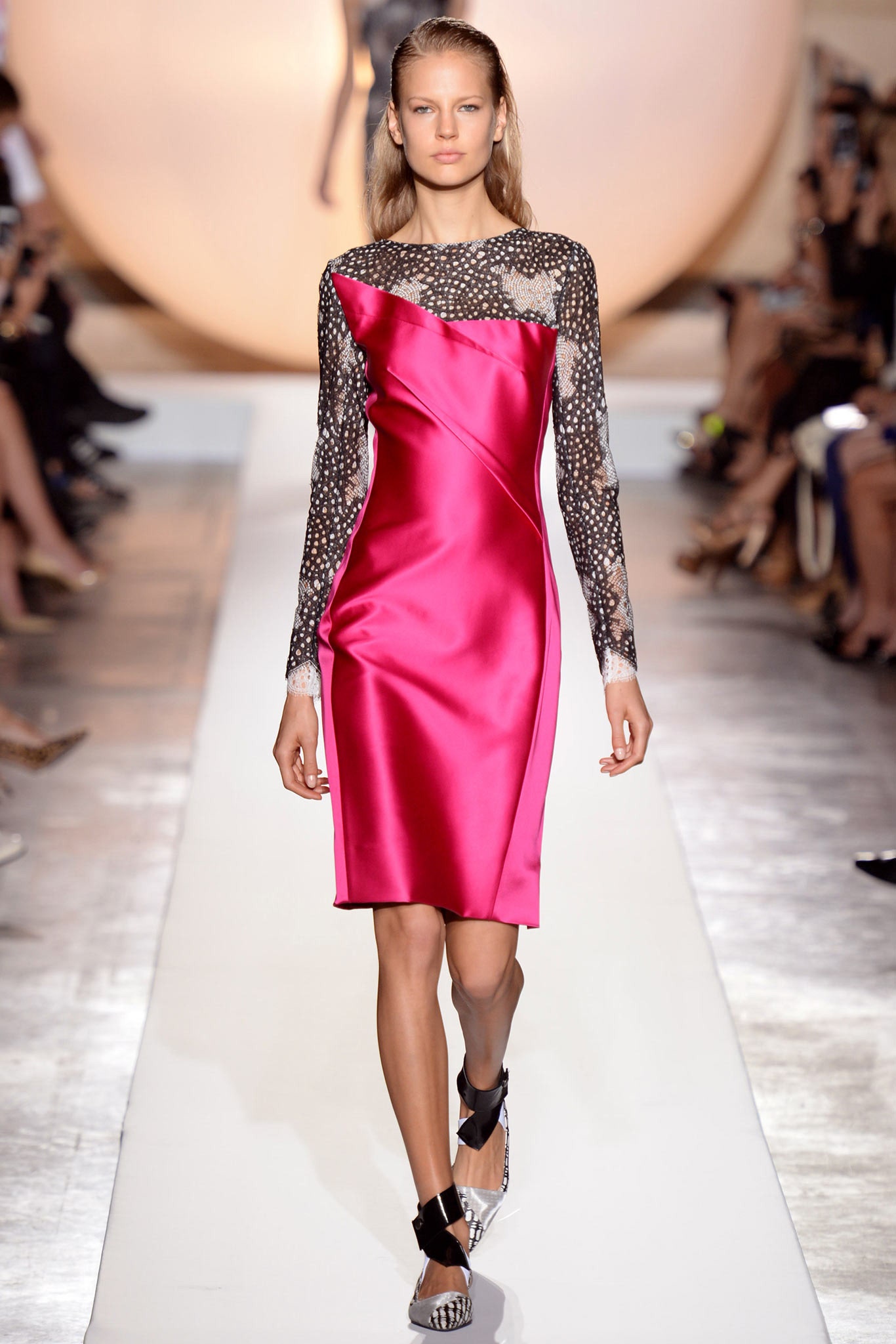 Roland Mouret S/S 14 Look 27