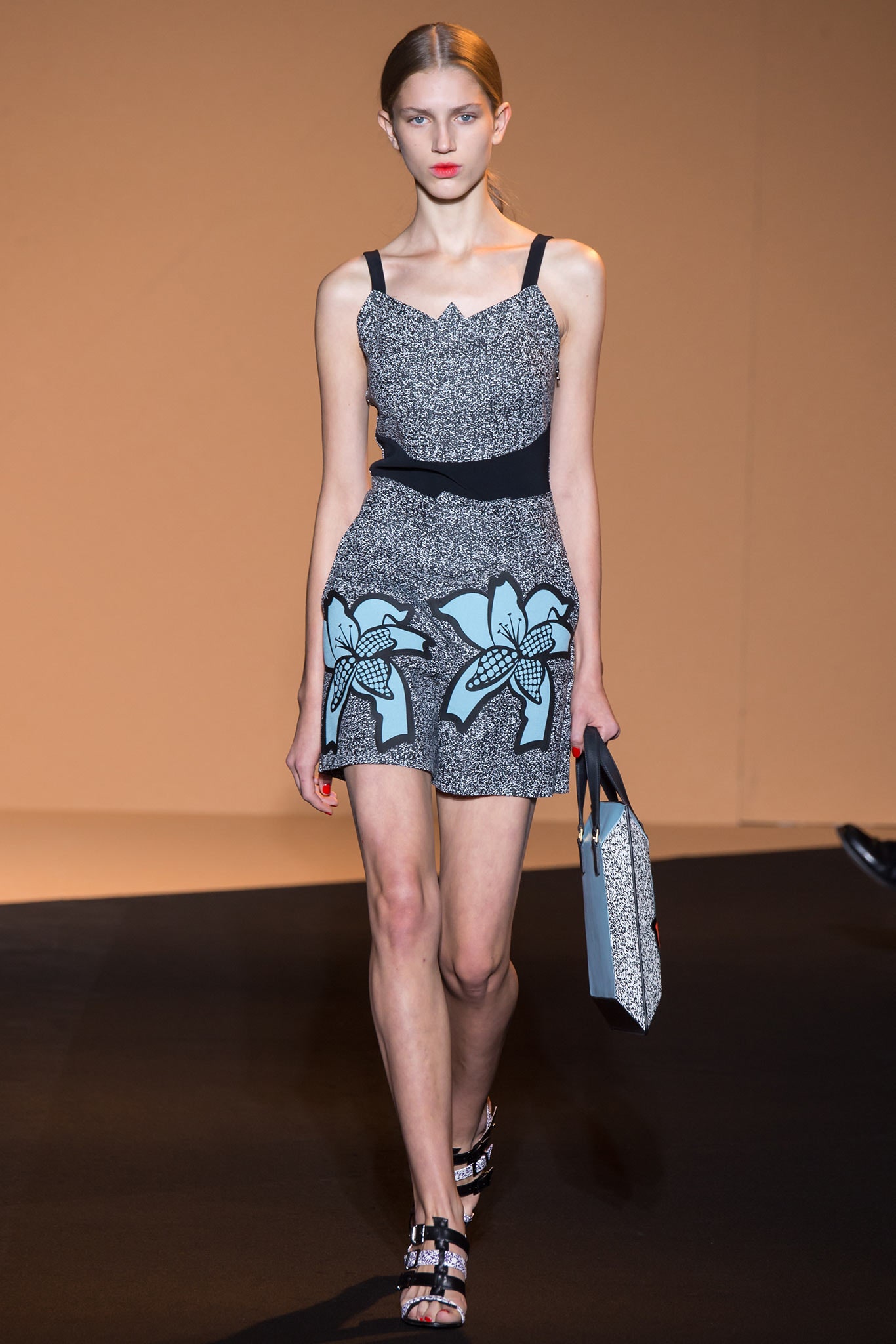 Roland Mouret S/S 15 Look 26