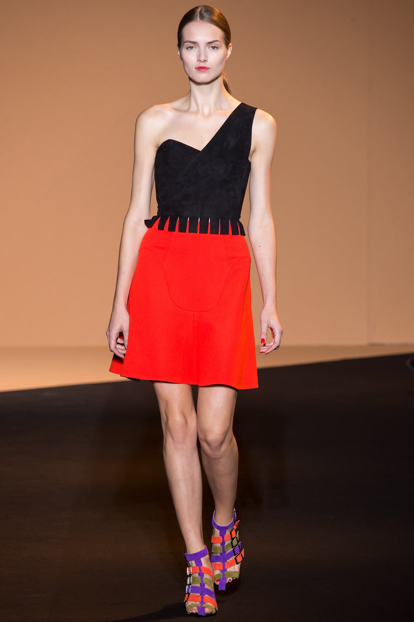 Roland Mouret S/S 15 Look 33