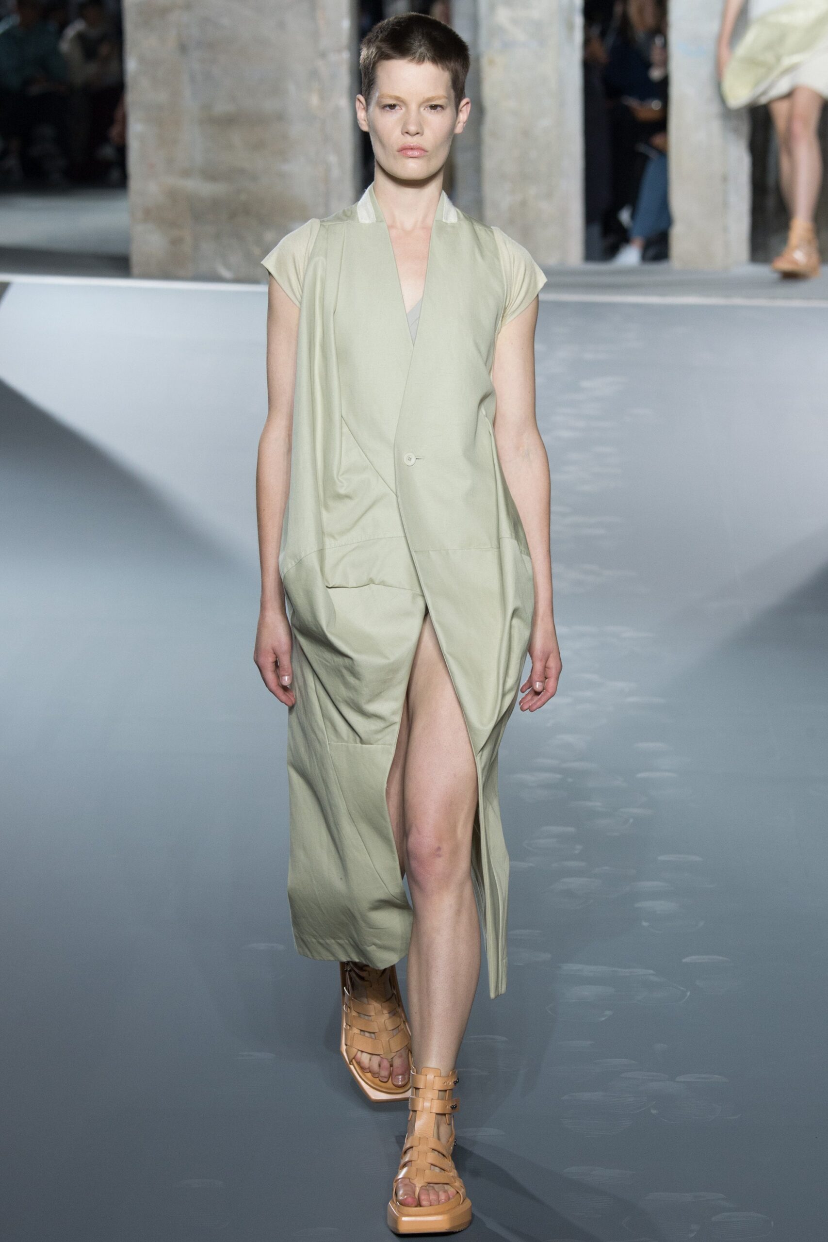 Rick Owens S/S 16 Look 7