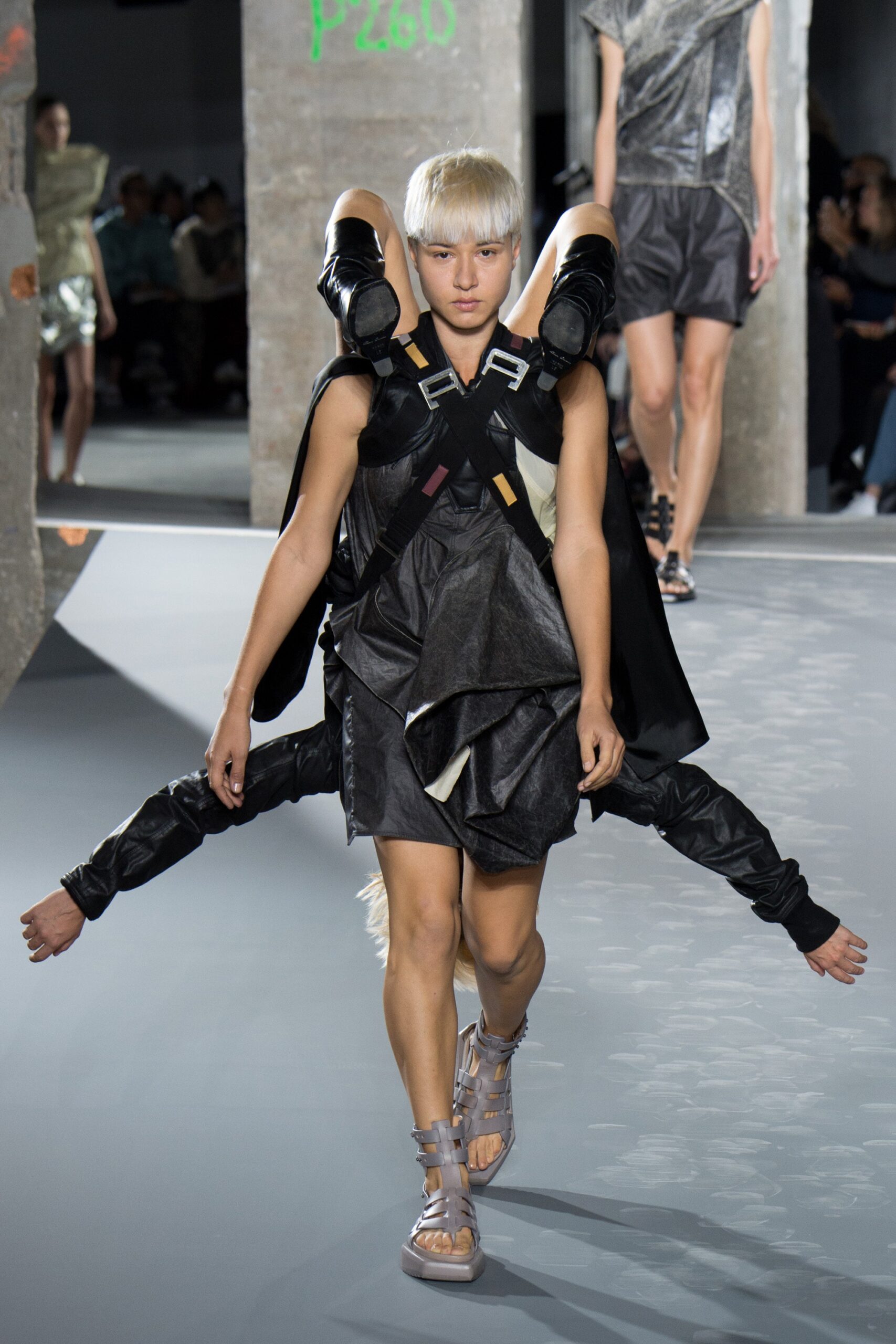 Rick Owens S/S 16 Look 16