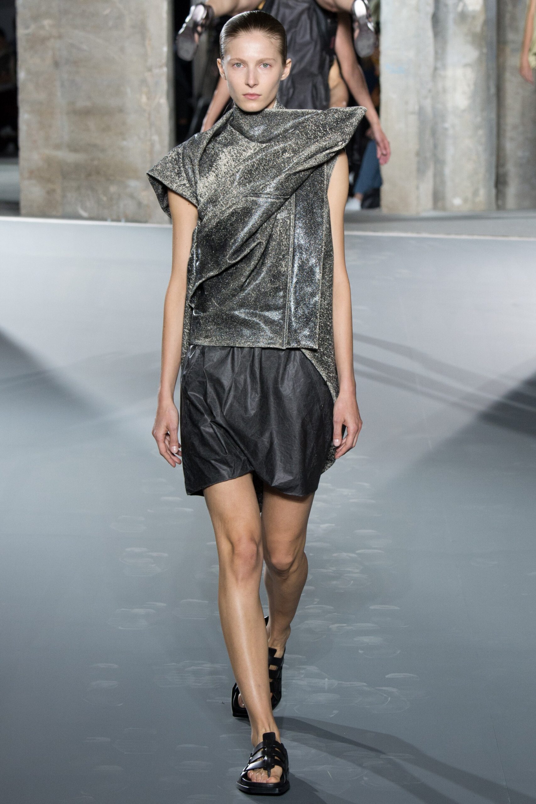 Rick Owens S/S 16 Look 17