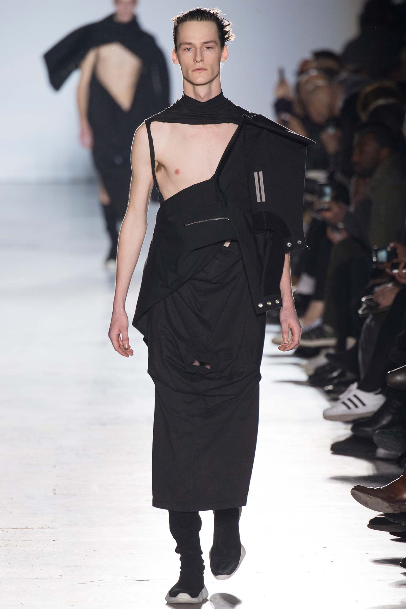 Rick Owens F/W 15 Menswear Look 16