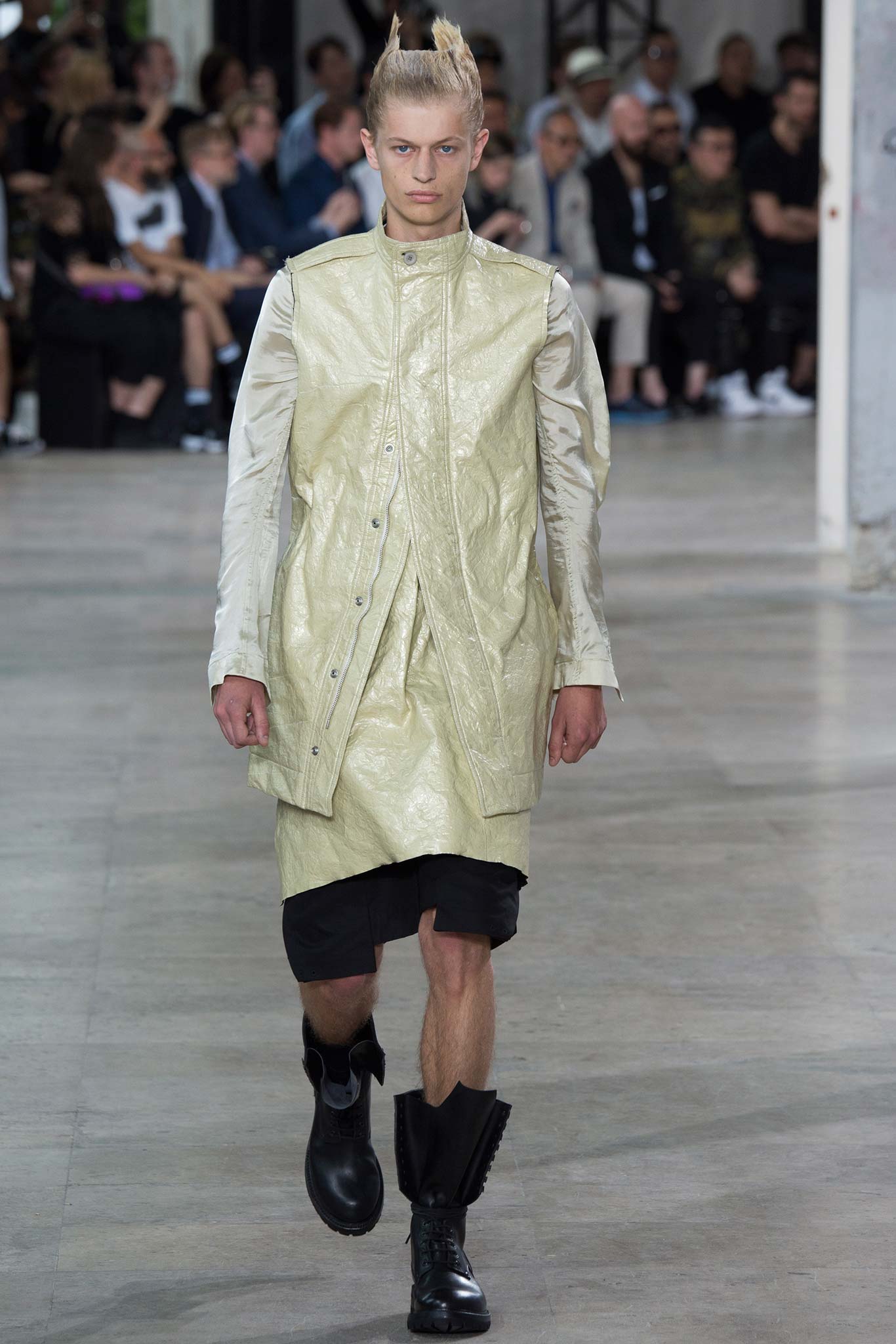 Rick Owens S/S 16 Menswear Look 10