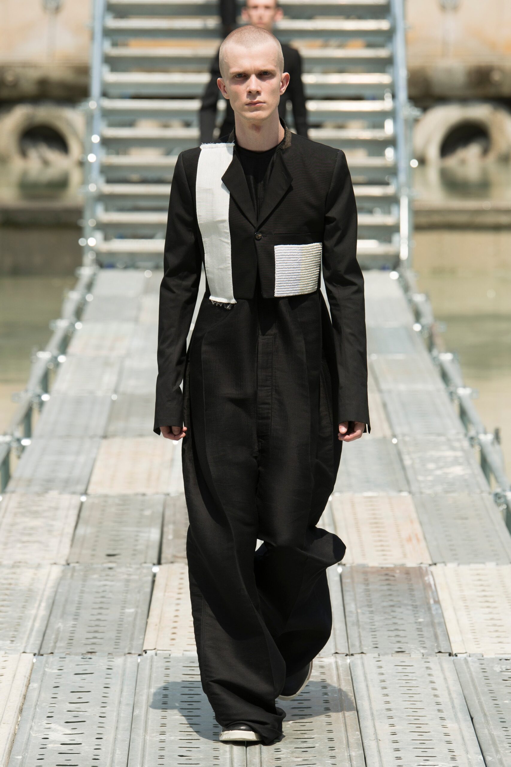 Rick Owens S/S 18 Menswear Look 15