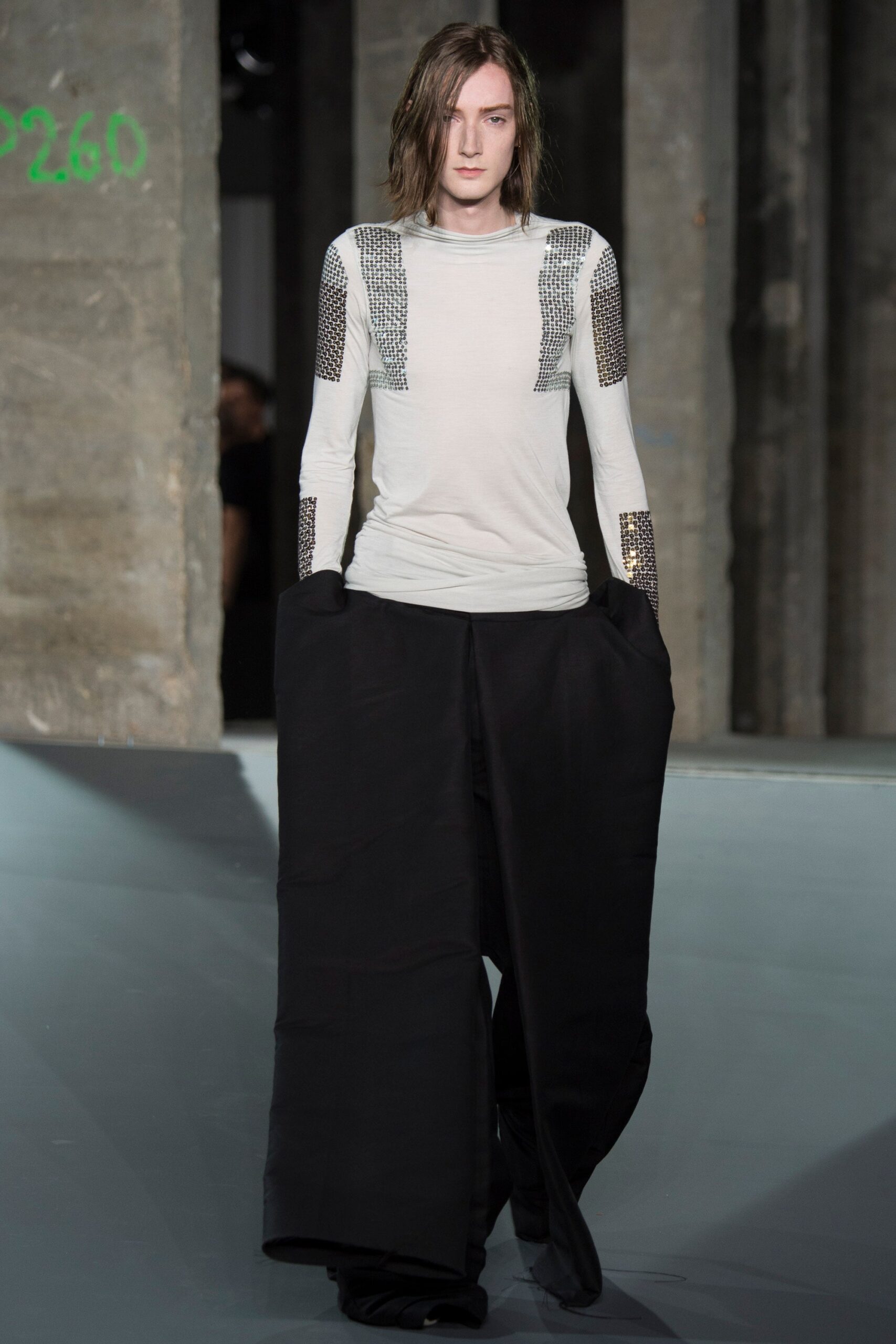 Rick Owens S/S 17 Menswear Look 19