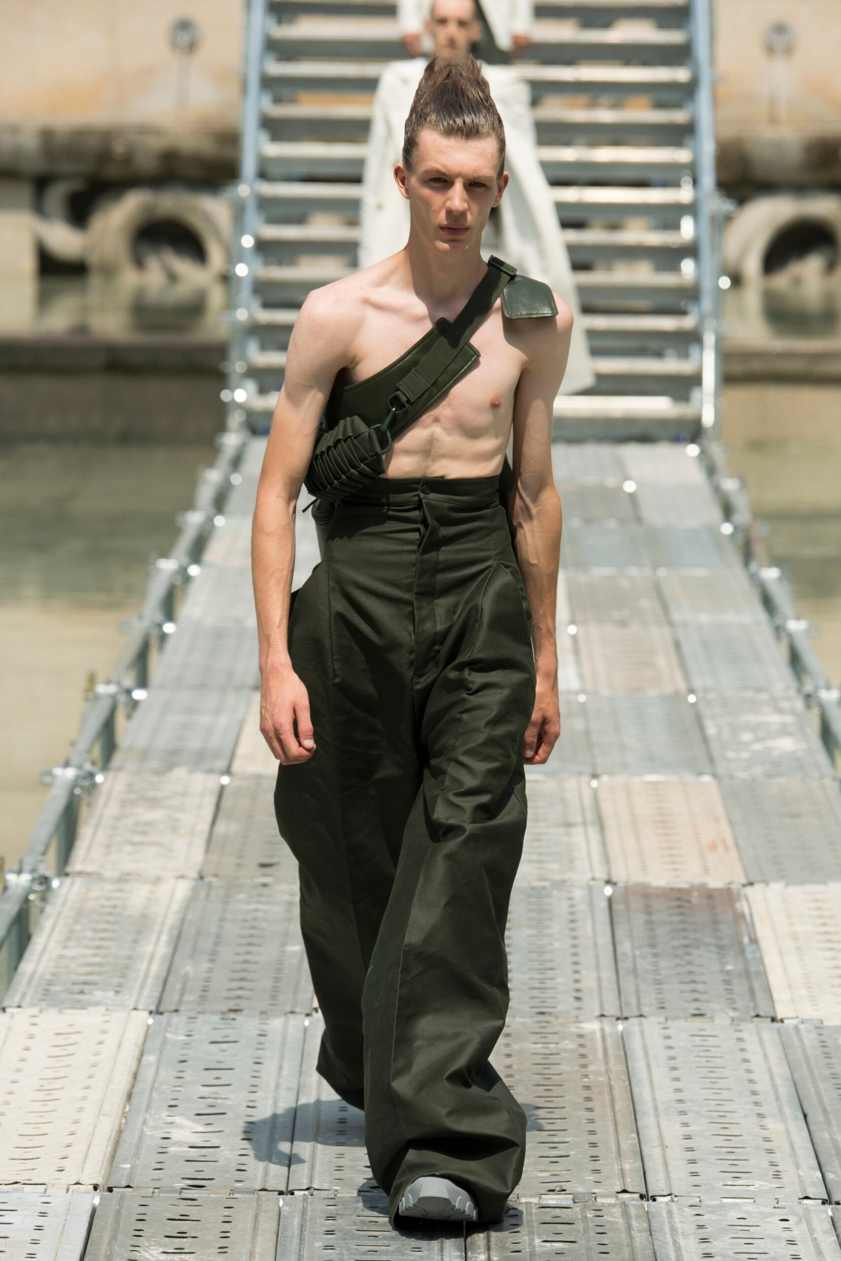 Rick Owens S/S 18 Menswear Look 25