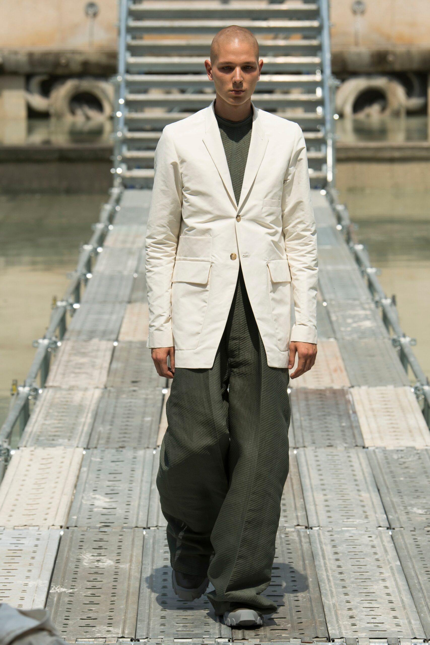 Rick Owens S/S 18 Menswear Look 27