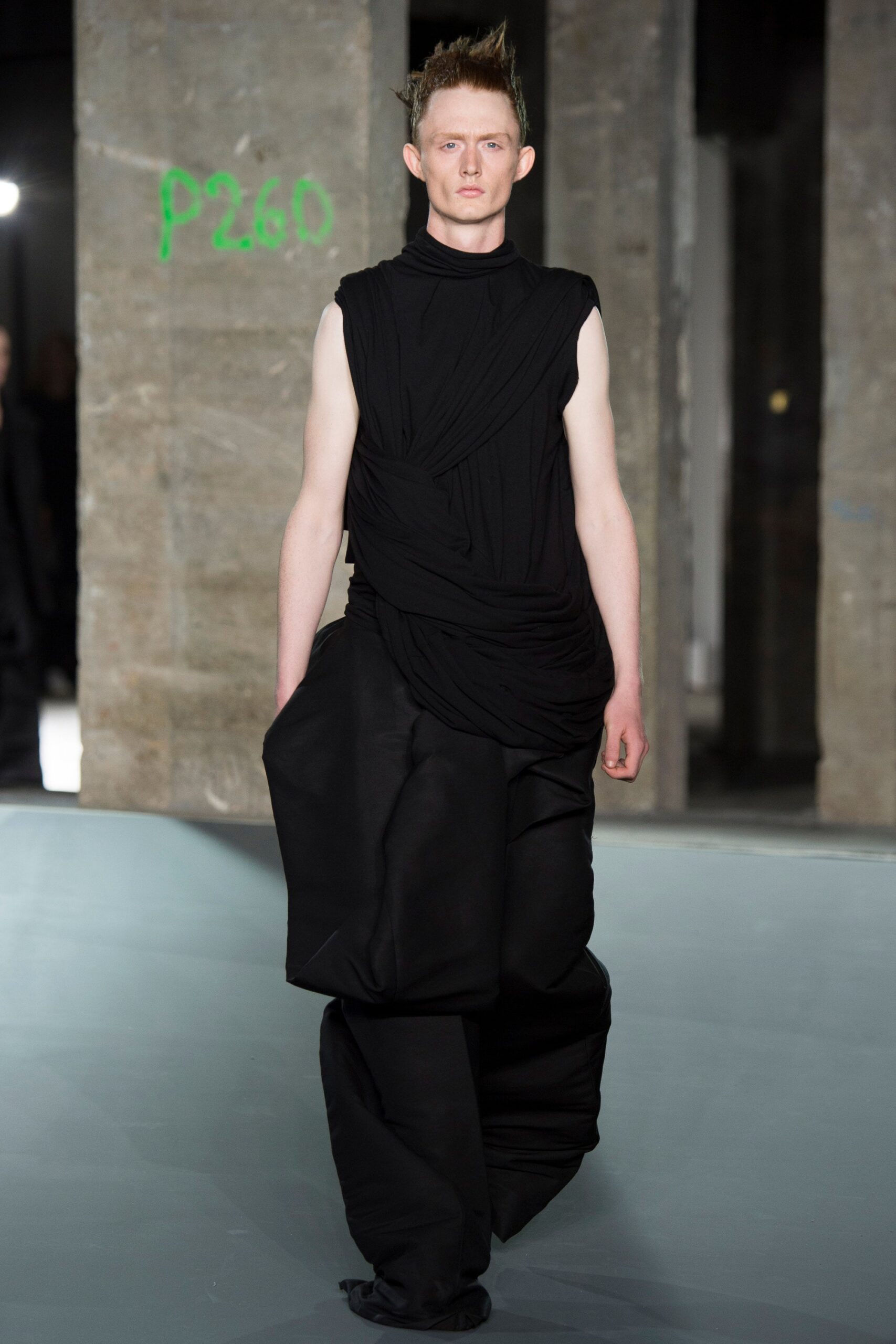 Rick Owens S/S 17 Menswear Look 37