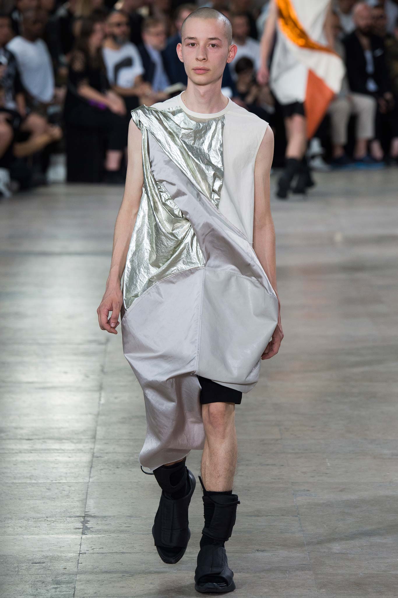 Rick Owens S/S 16 Menswear Look 25
