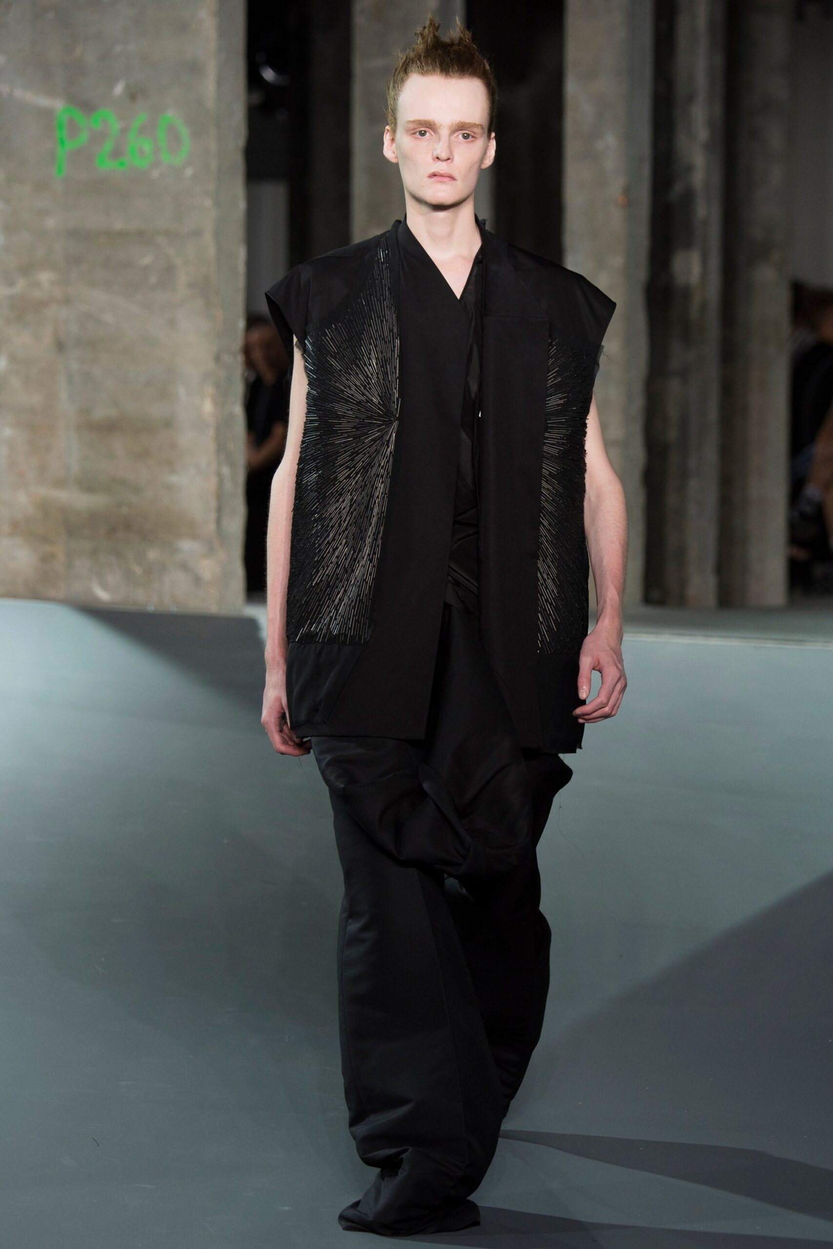 Rick Owens S/S 17 Menswear Look 38