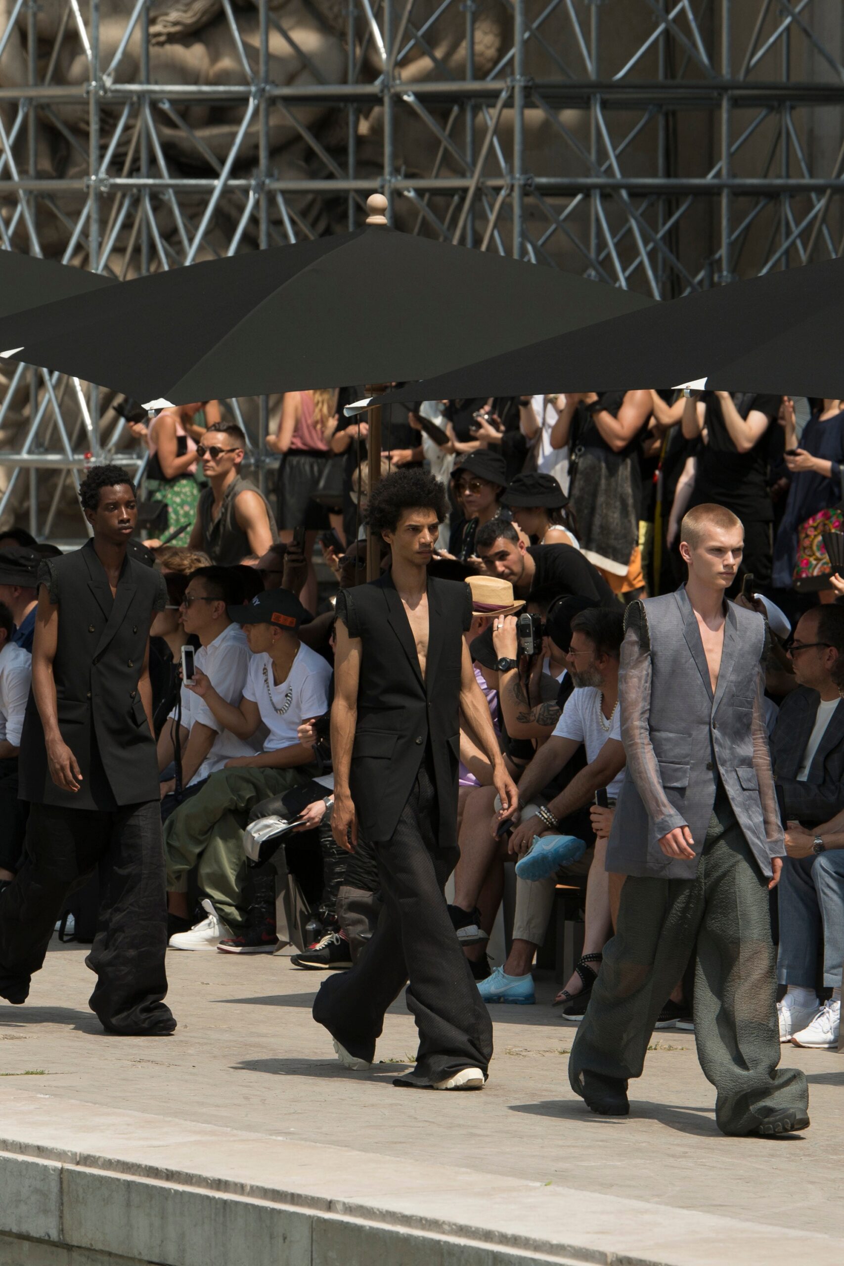 Rick Owens S/S 18 Menswear Look 41