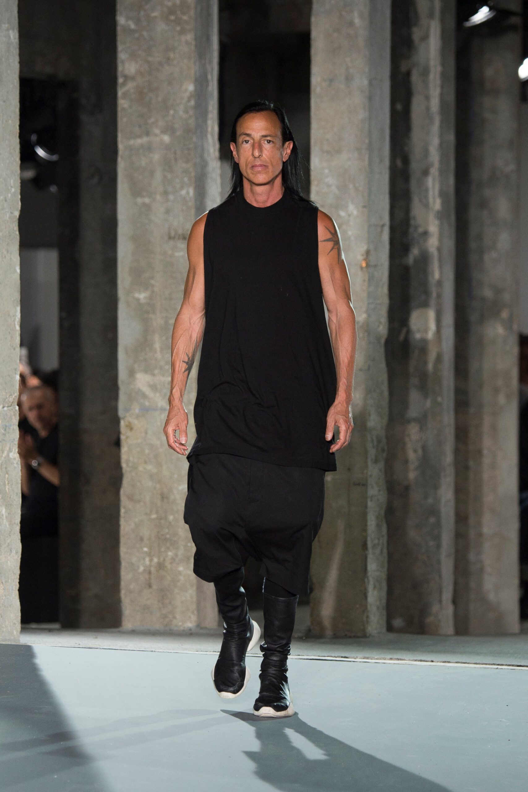 Rick Owens S/S 17 Menswear Look 39