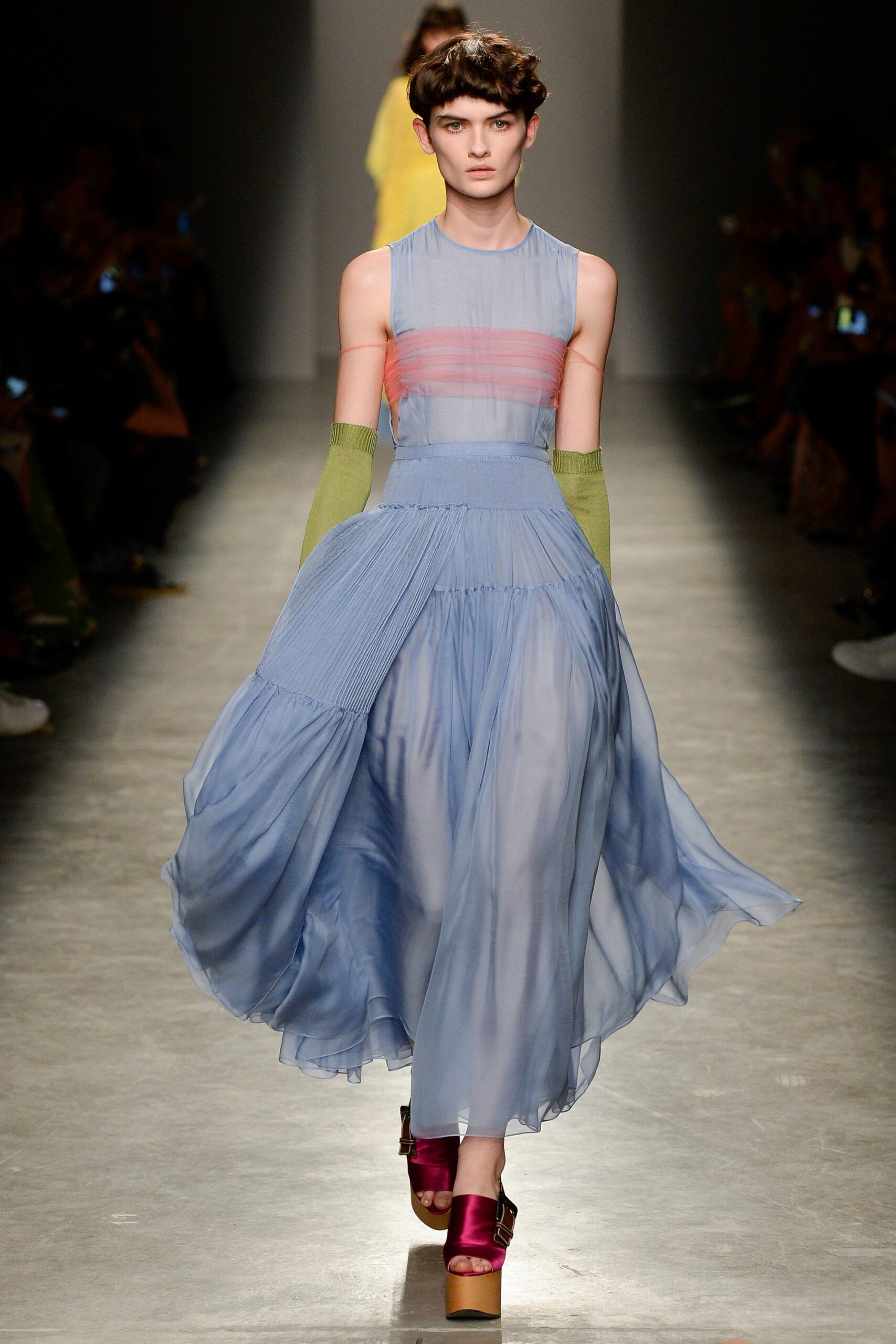 Rochas S/S 17 Look 7