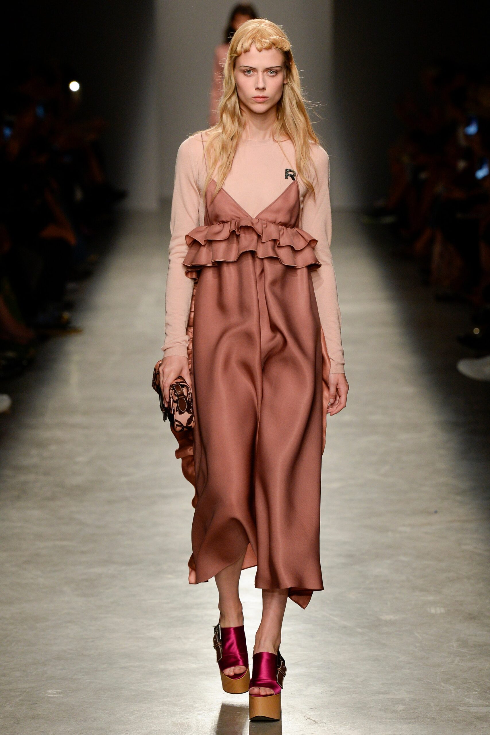 Rochas S/S 17 Look 13