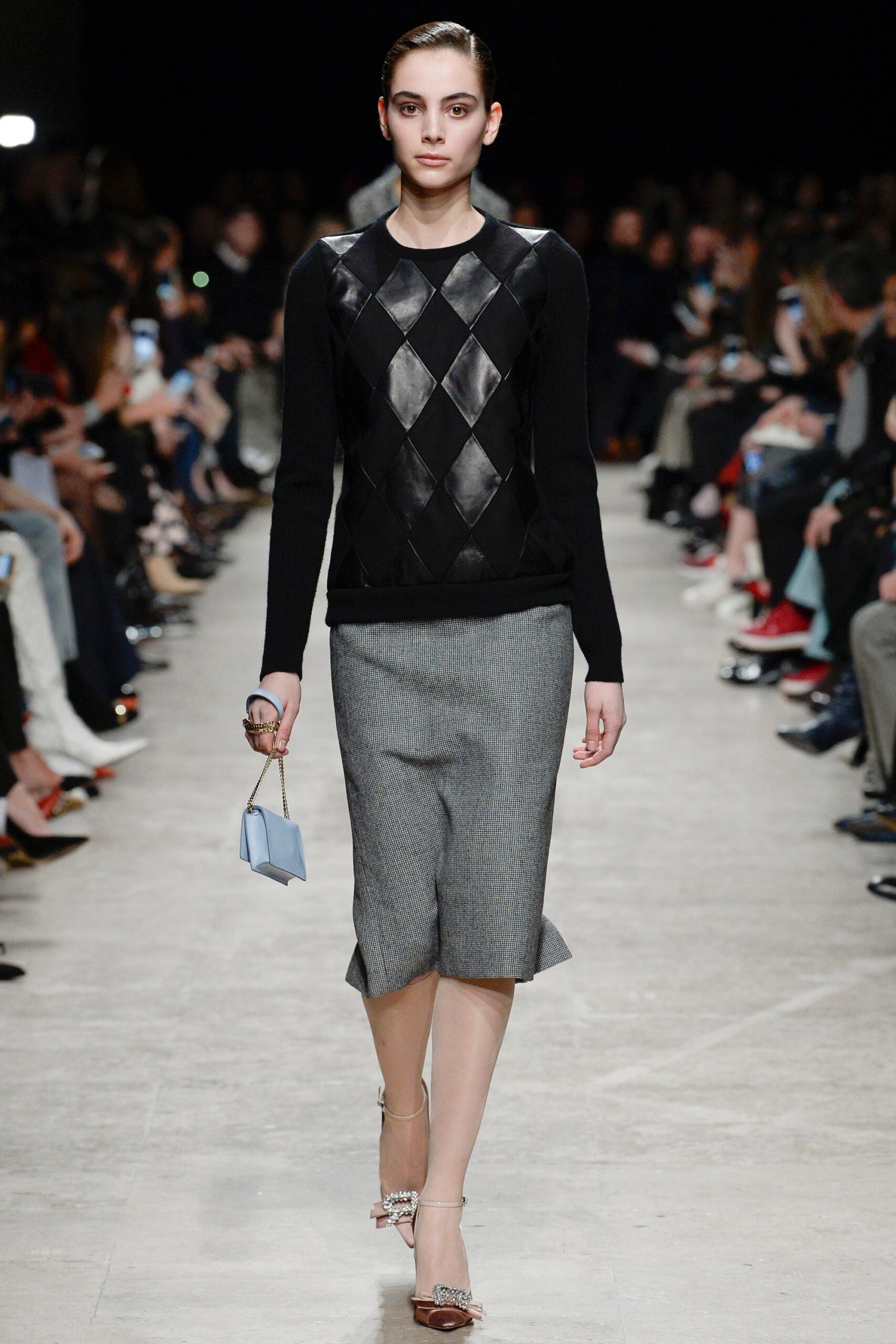 Rochas F/W 17 Look 15