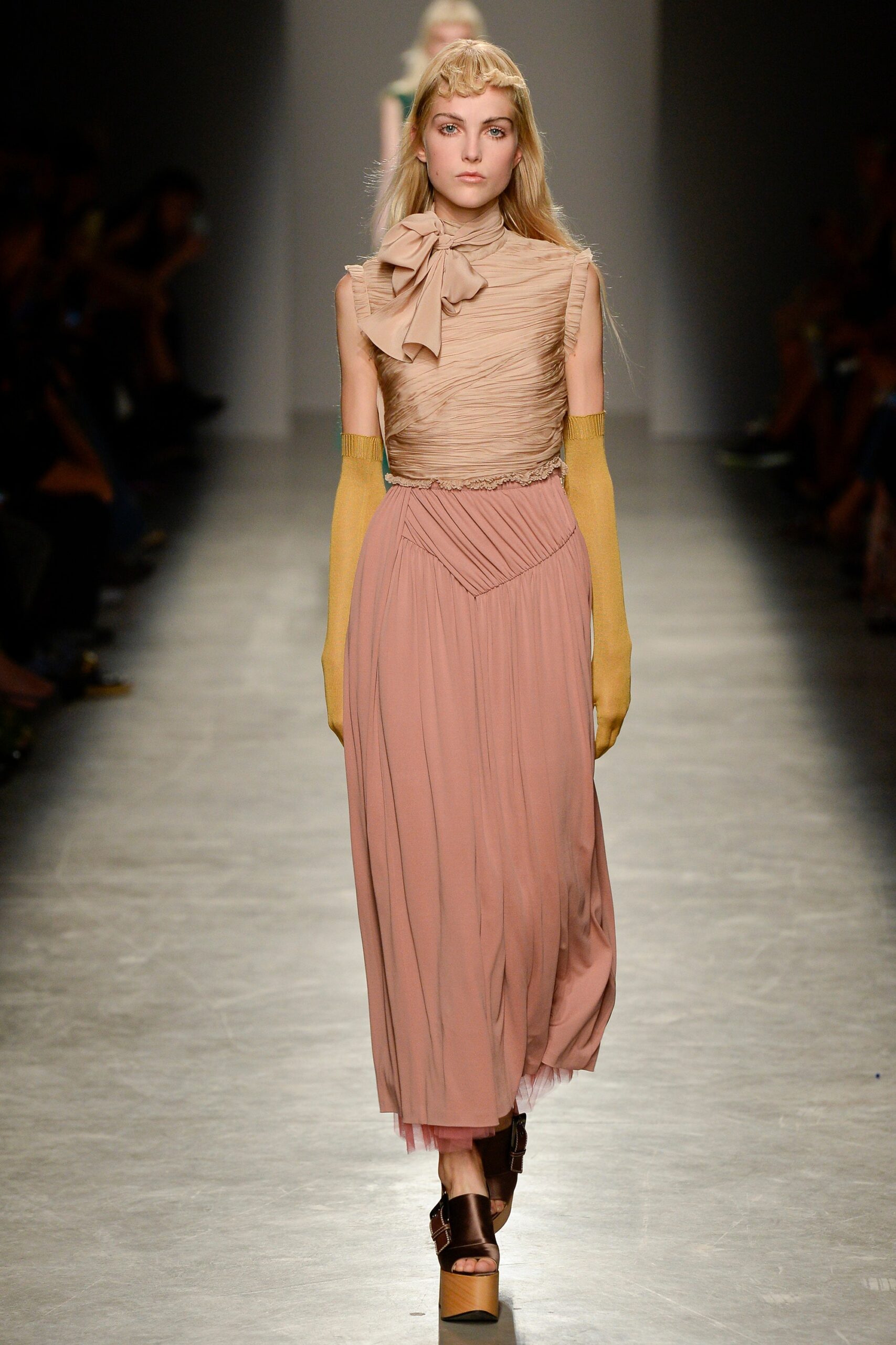 Rochas S/S 17 Look 15