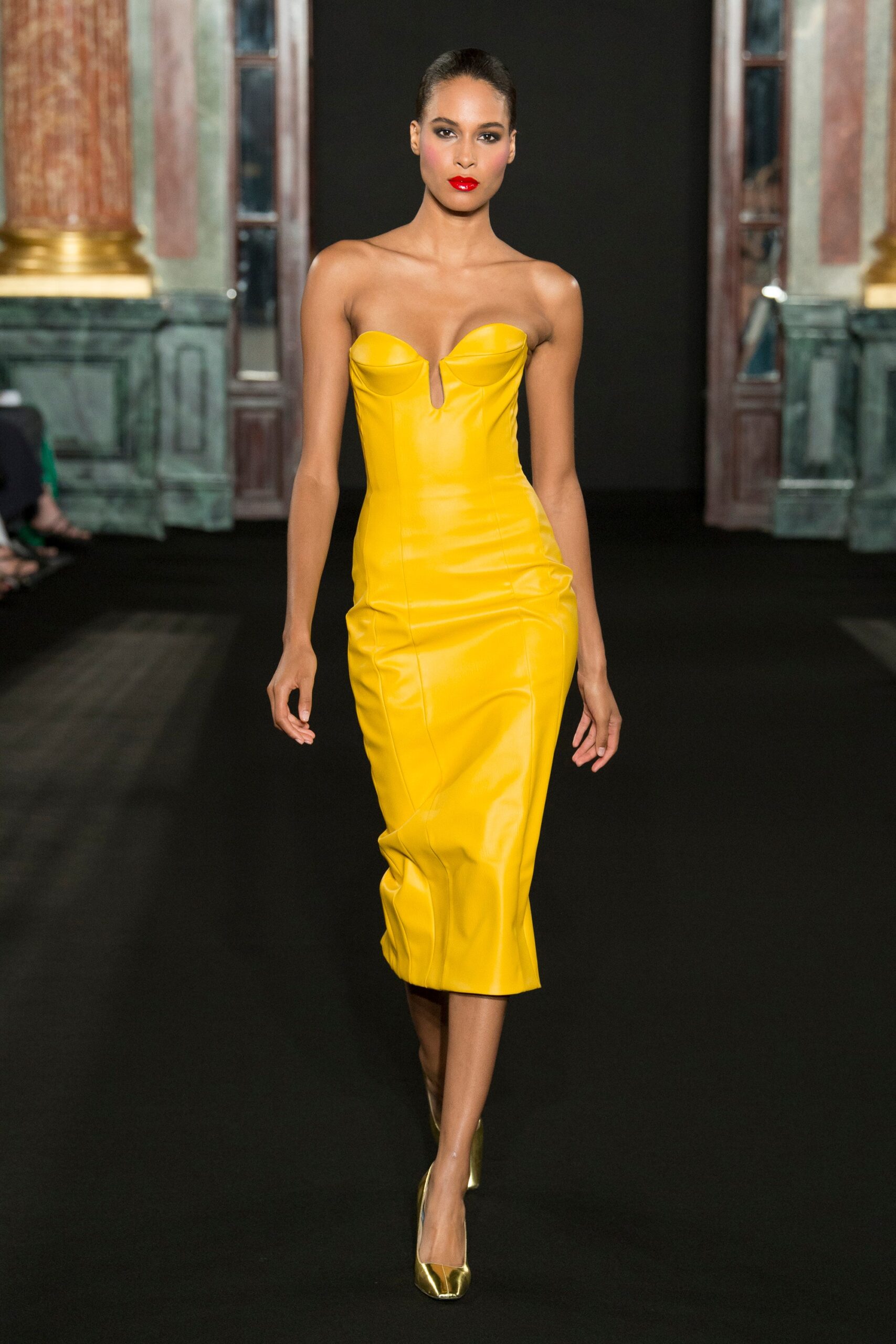 Ronald van der Kemp F/W 18 Couture Look 1