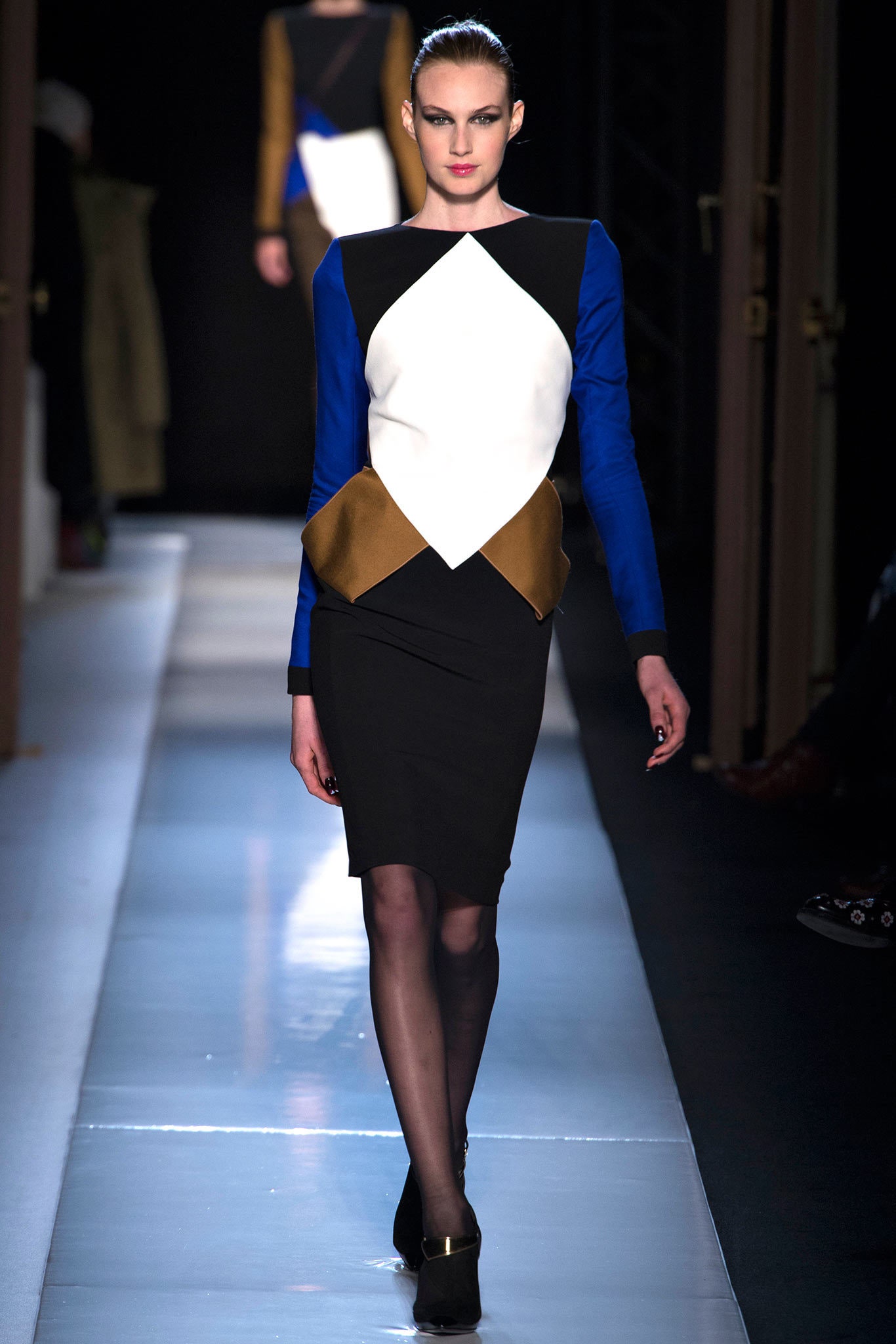 Roland Mouret Fall 2013 Ready-to-Wear