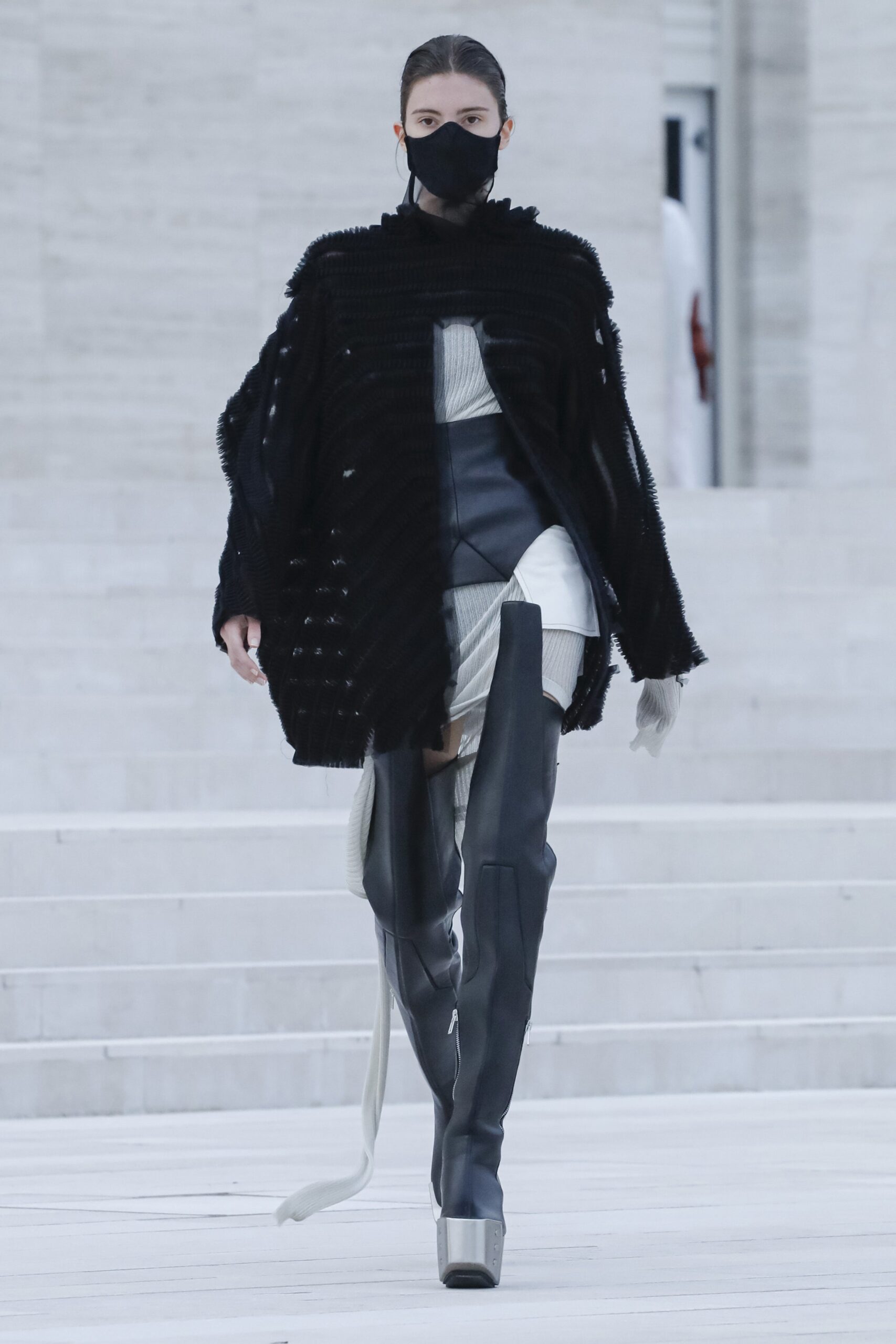 Rick Owens S/S 21 Look 33