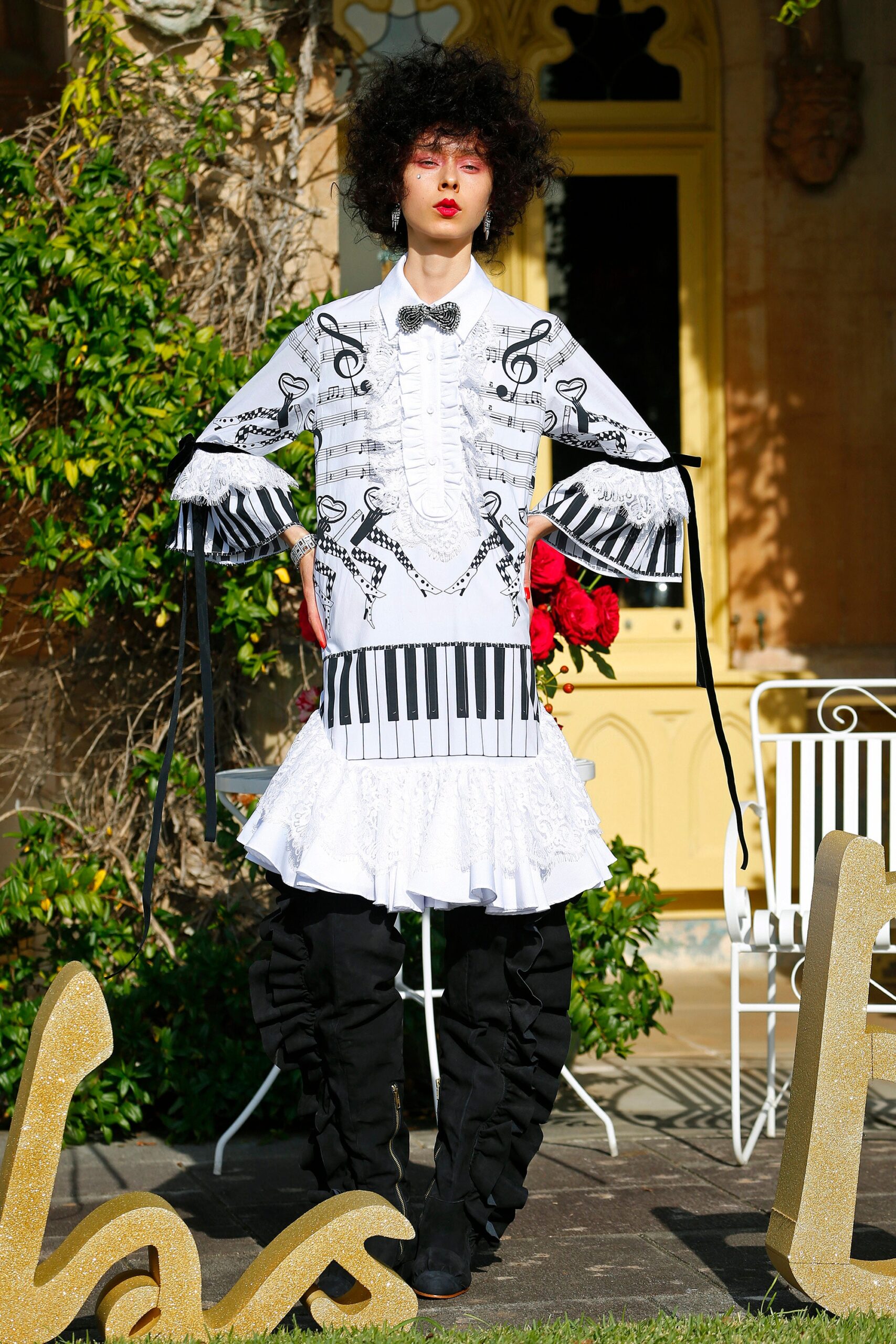 Romance Was Born Australia Resort 17 Look 1