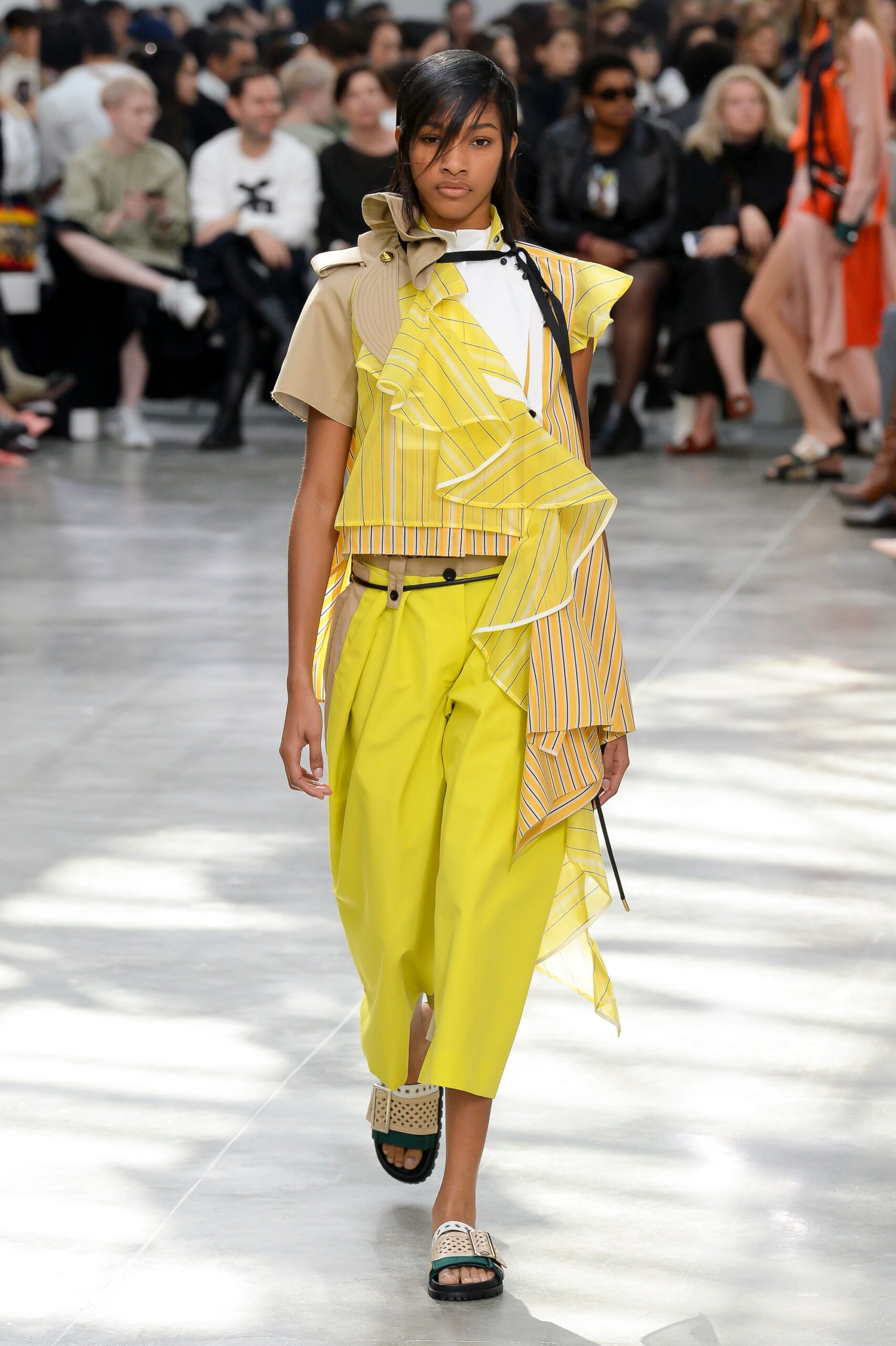 Sacai S/S 19 Look 5