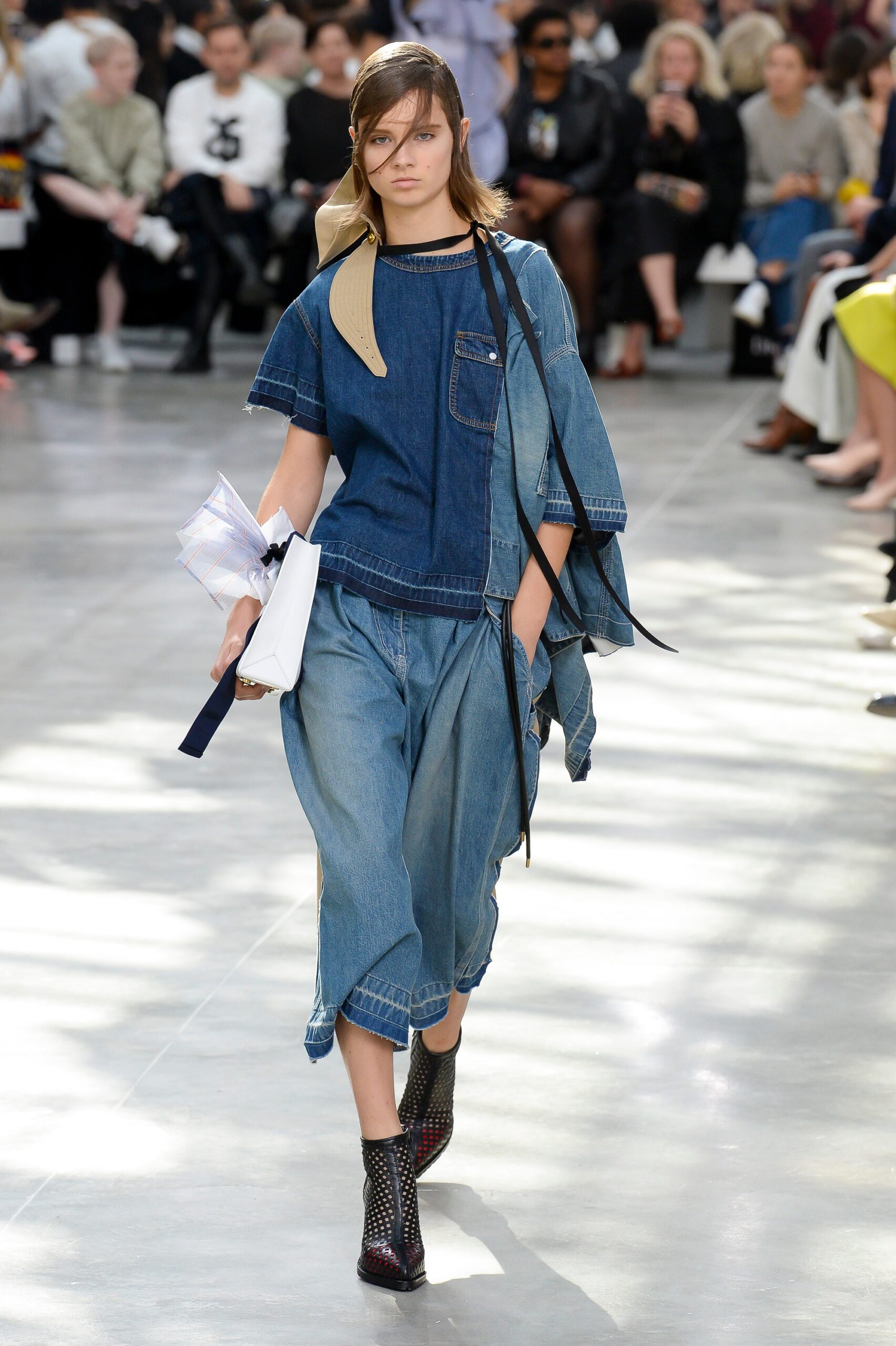 Sacai S/S 19 Look 14