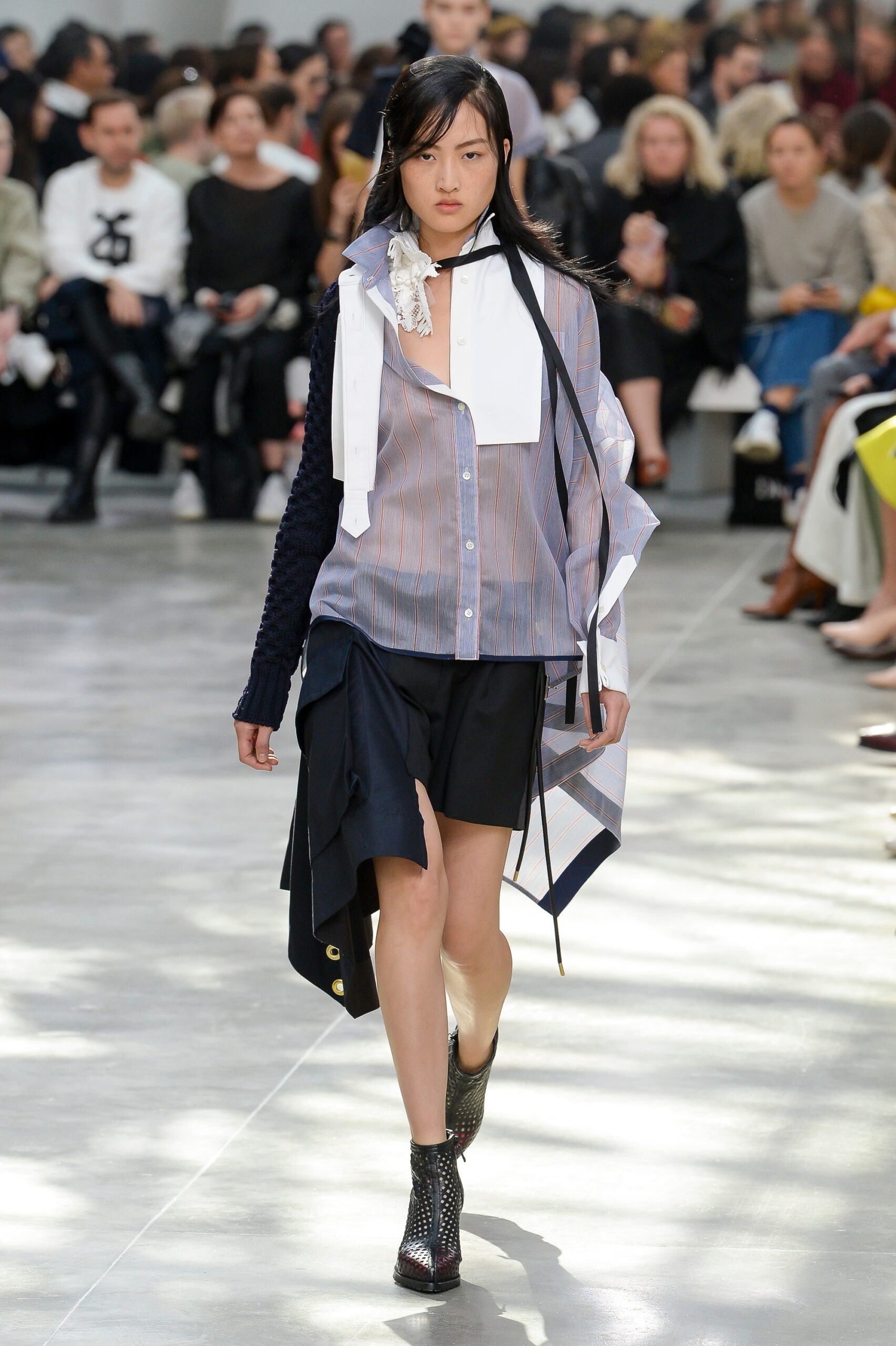Sacai S/S 19 Look 16