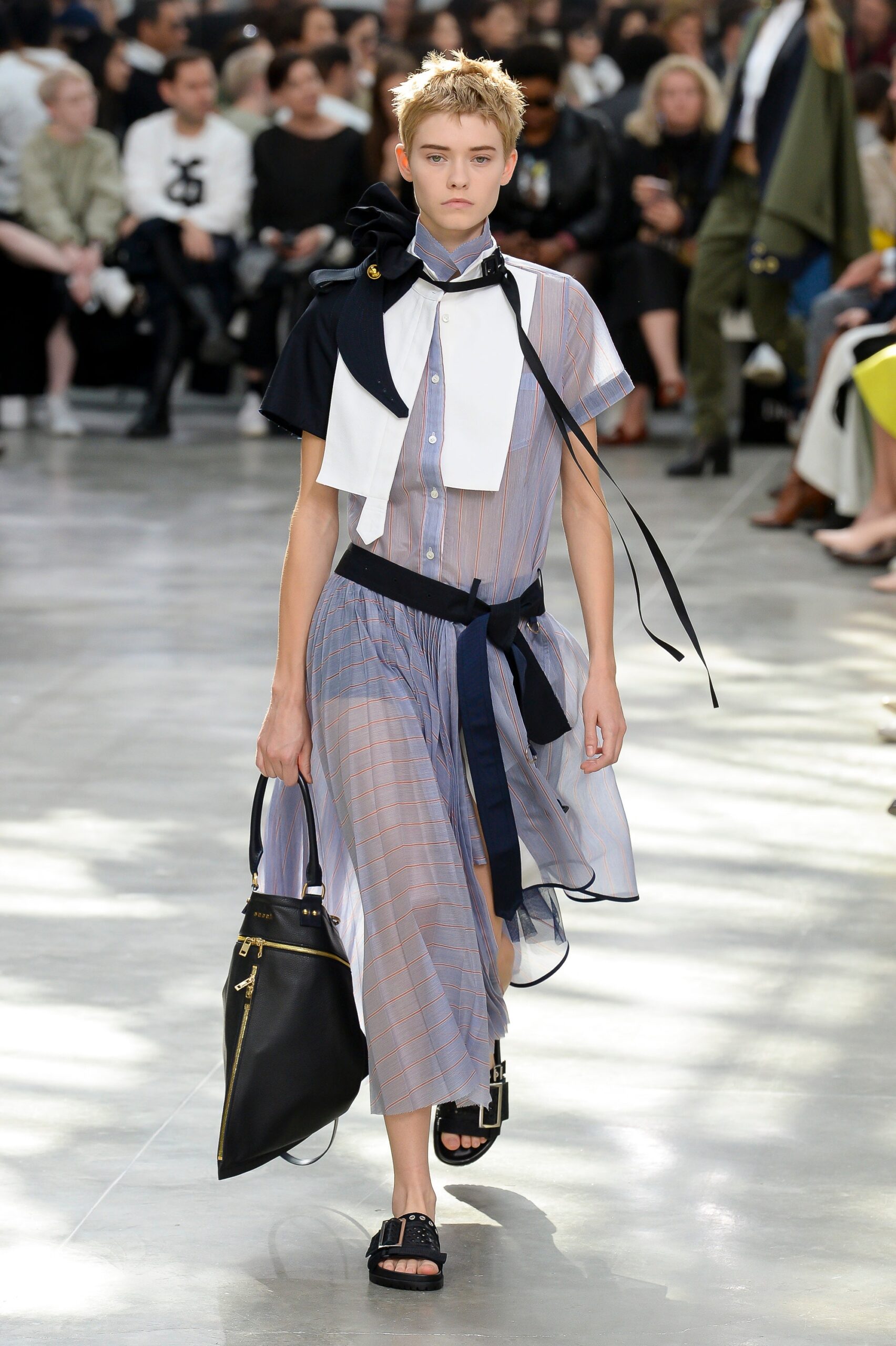 Sacai S/S 19 Look 17