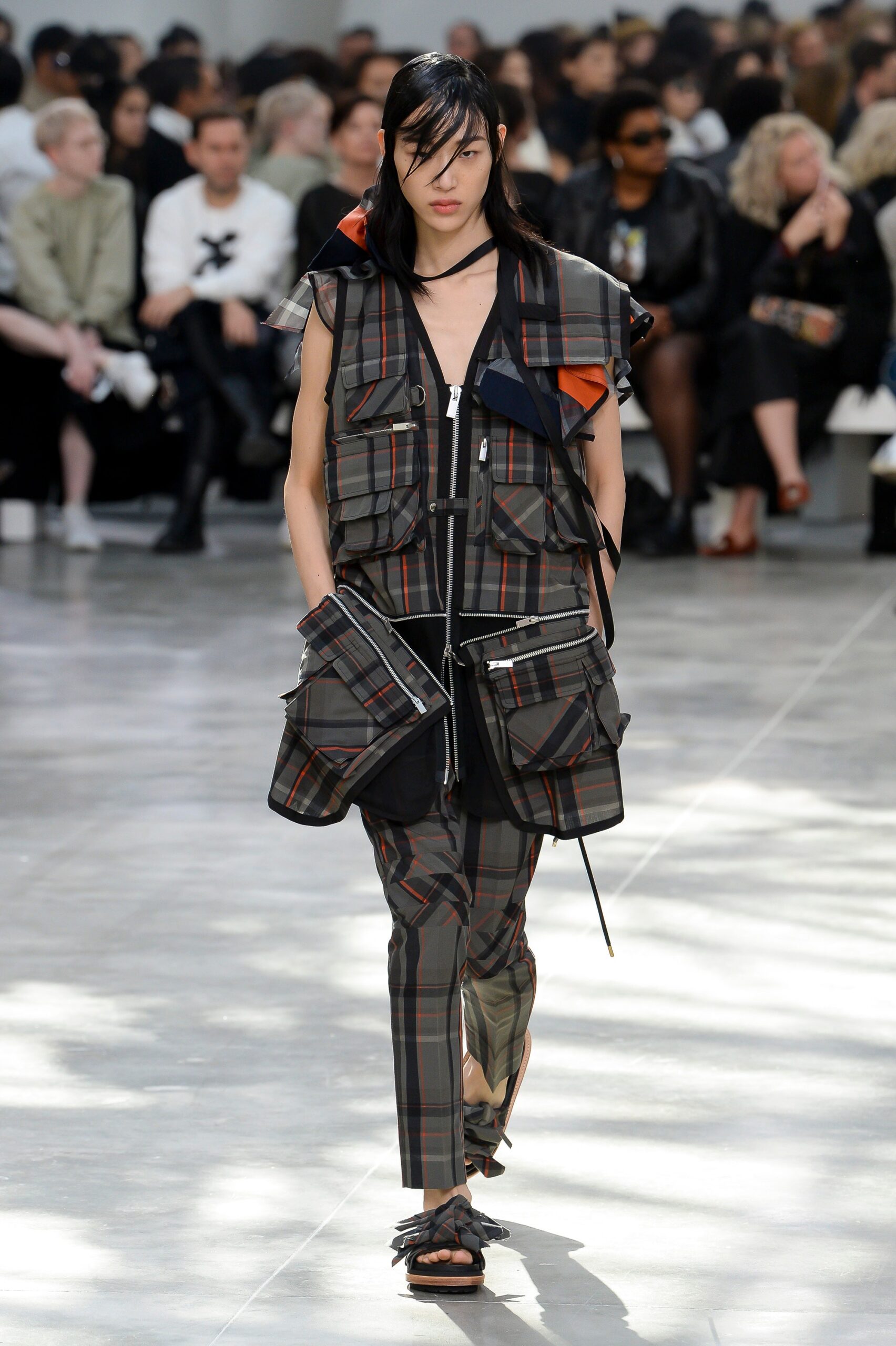 Sacai S/S 19 Look 31
