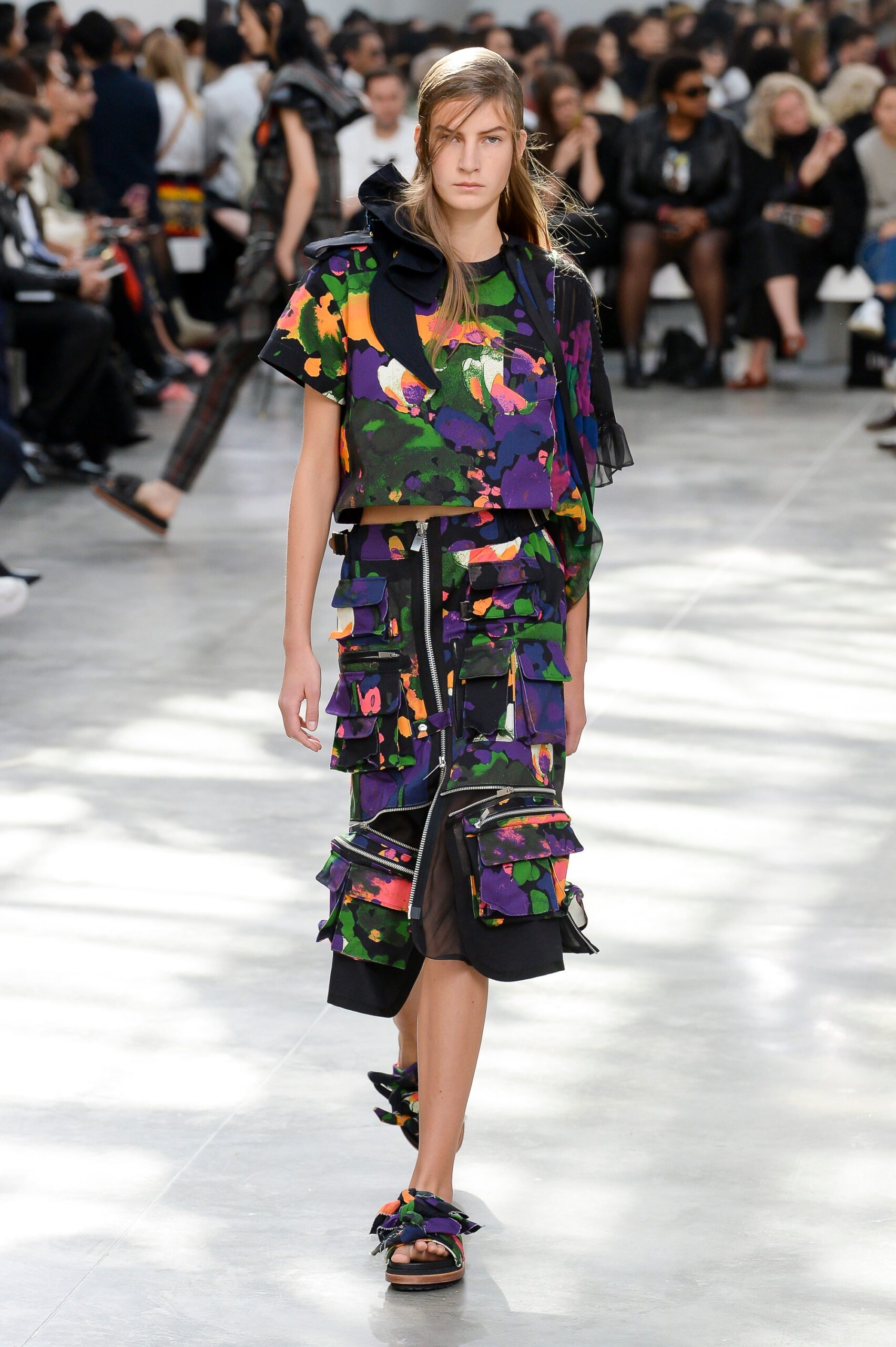 Sacai S/S 19 Look 34