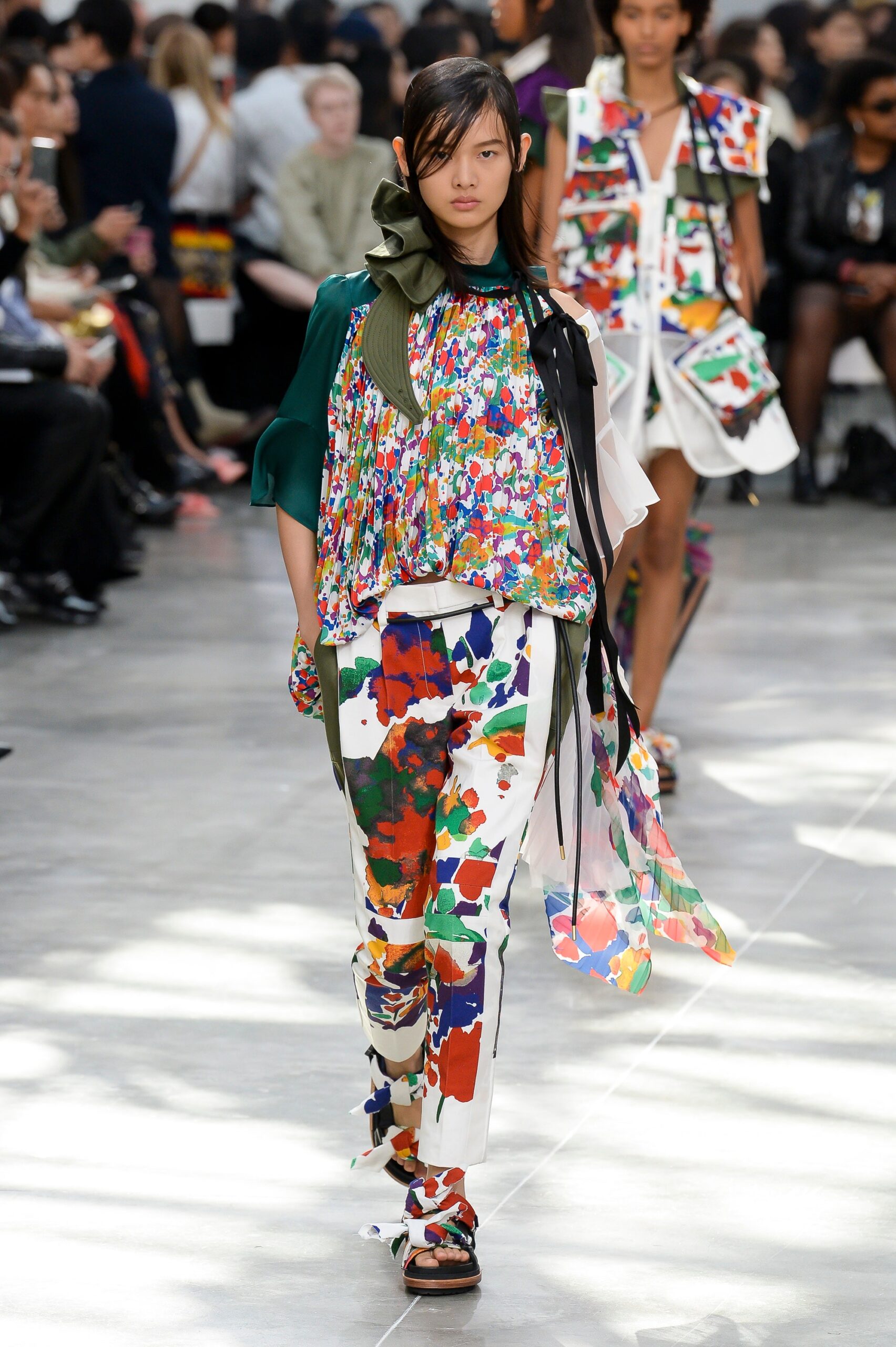 Sacai S/S 19 Look 35