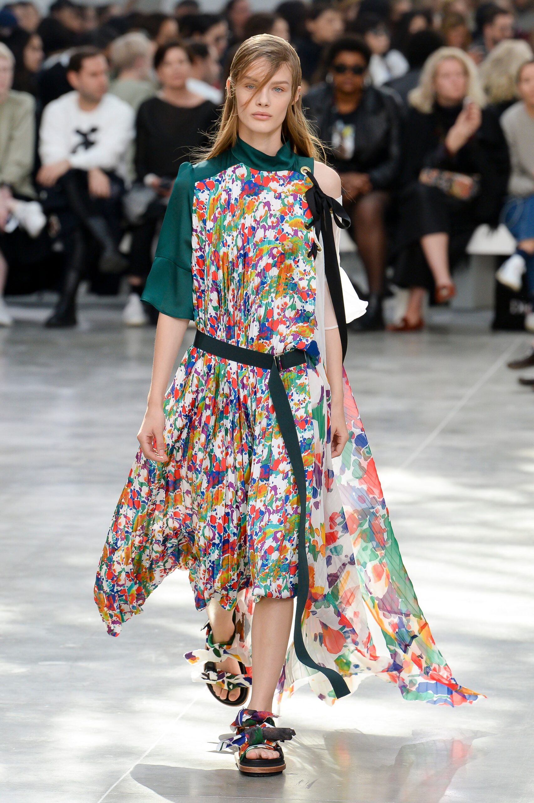 Sacai S/S 19 Look 38