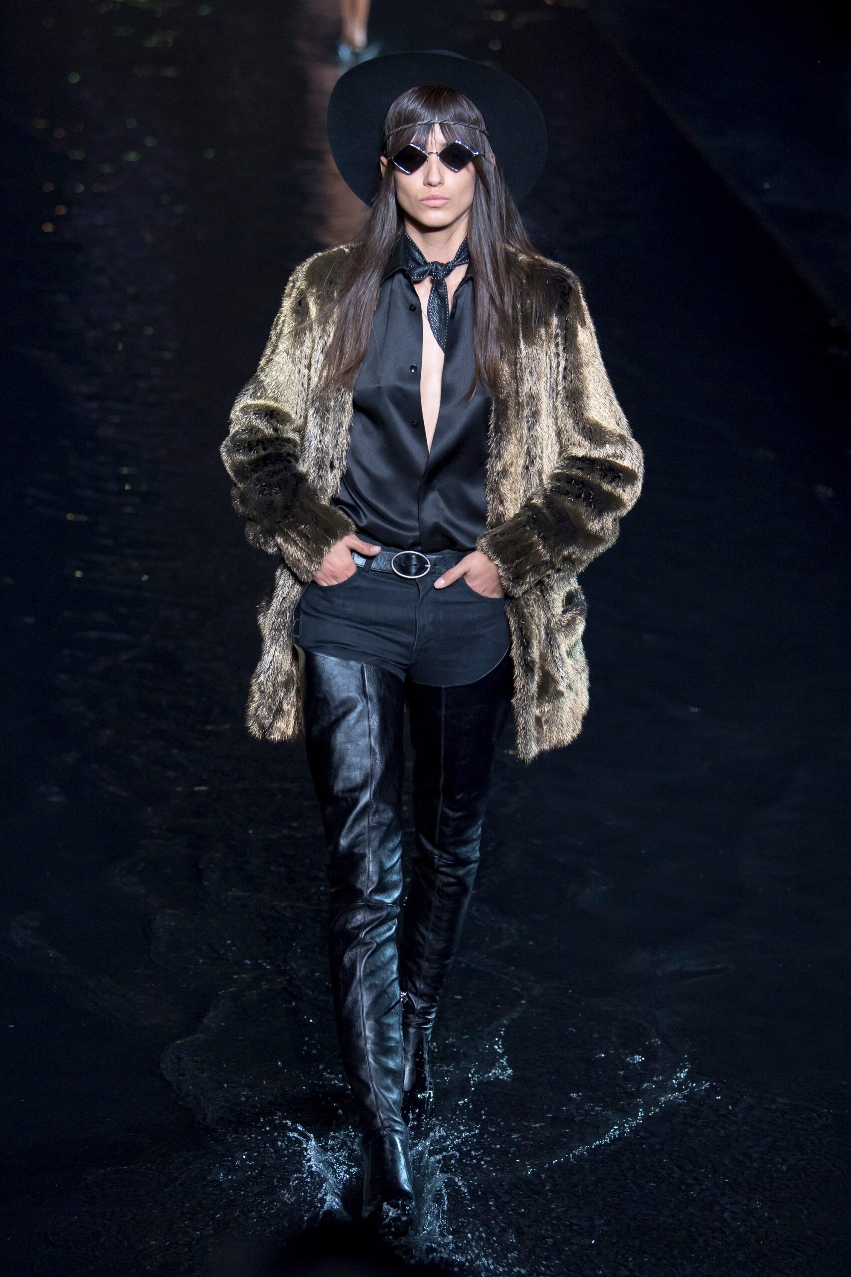 Saint Laurent S/S 19 Look 39