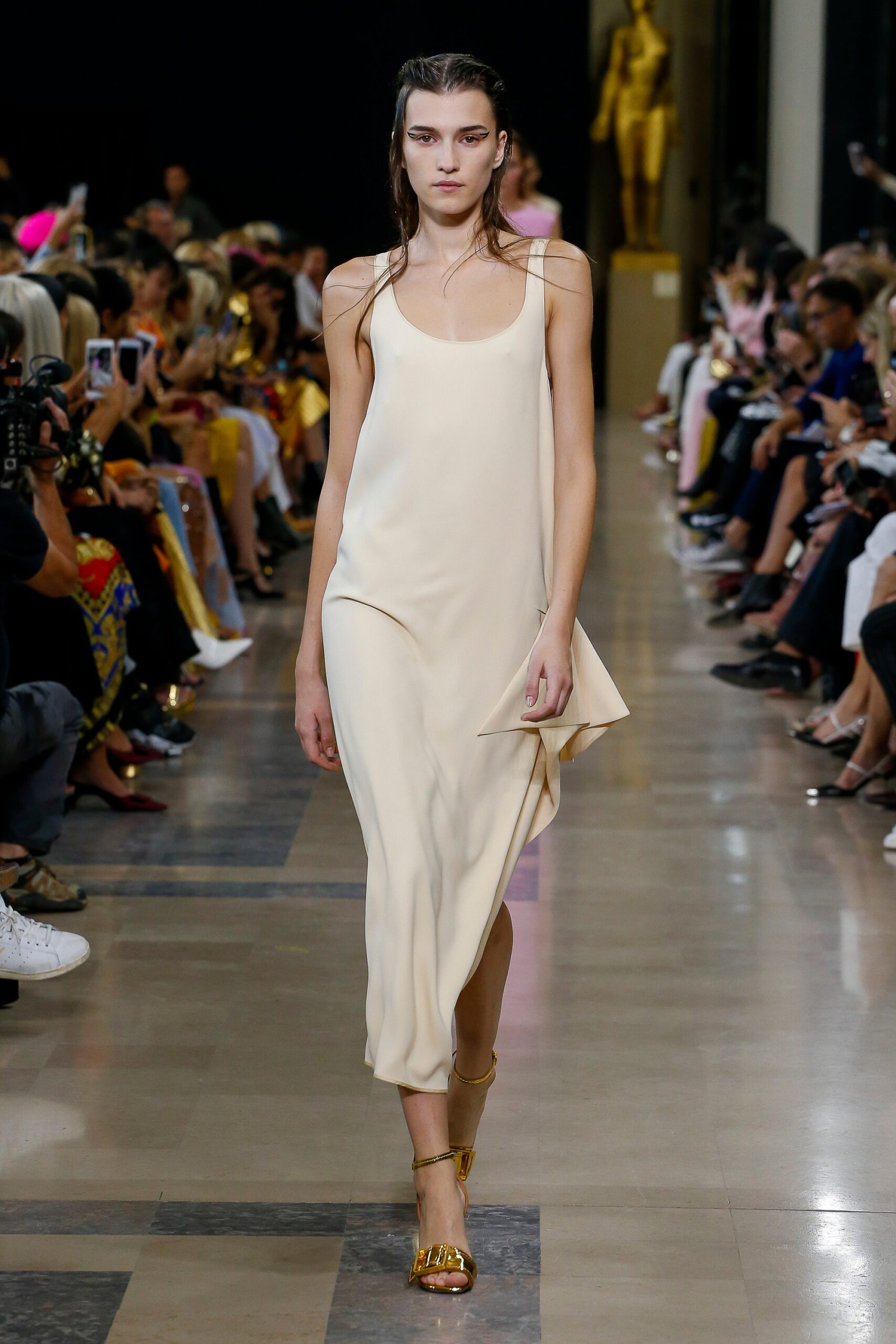 Rochas S/S 19 Look 12
